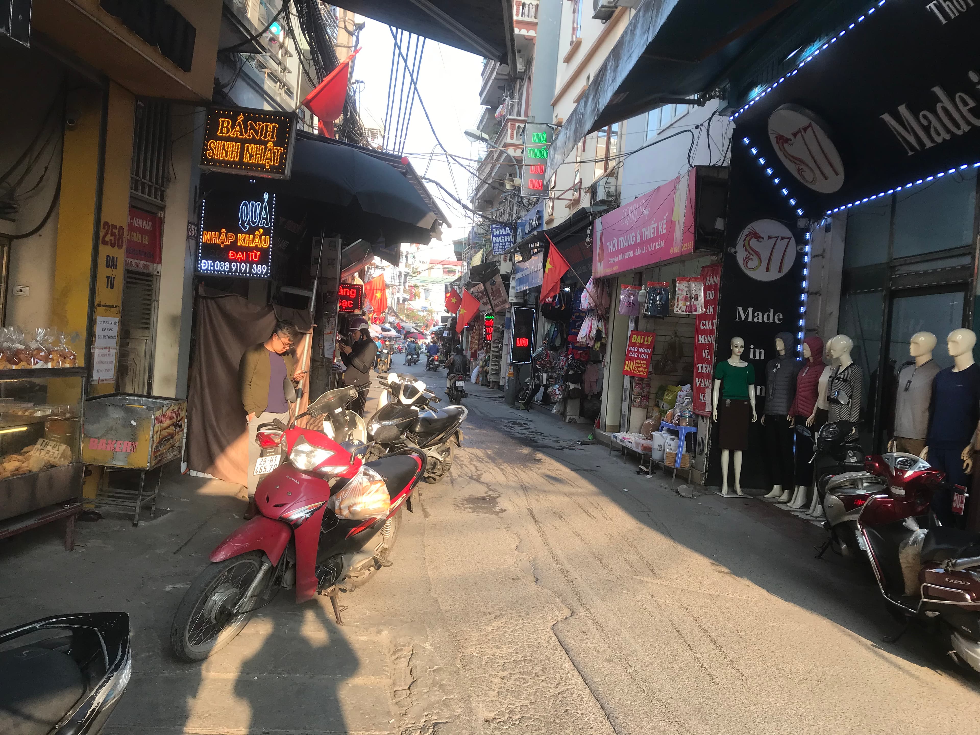 Nhà đất mặt phố, Hoàng Mai, Hà Nội - 53m² giá 21.2 tỷ