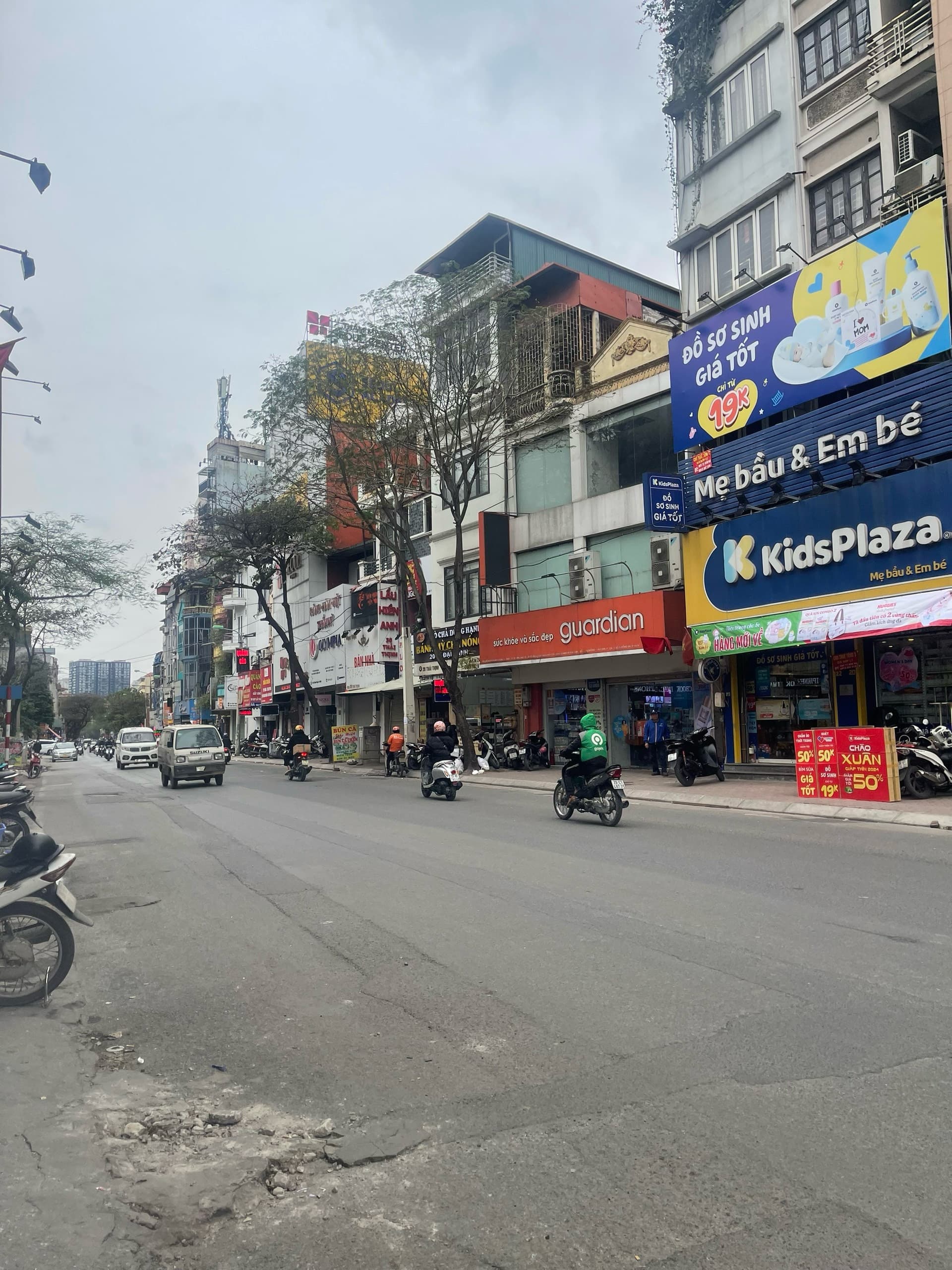 Nhà đất mặt phố, Đống Đa, Hà Nội - 37m² giá 16 tỷ