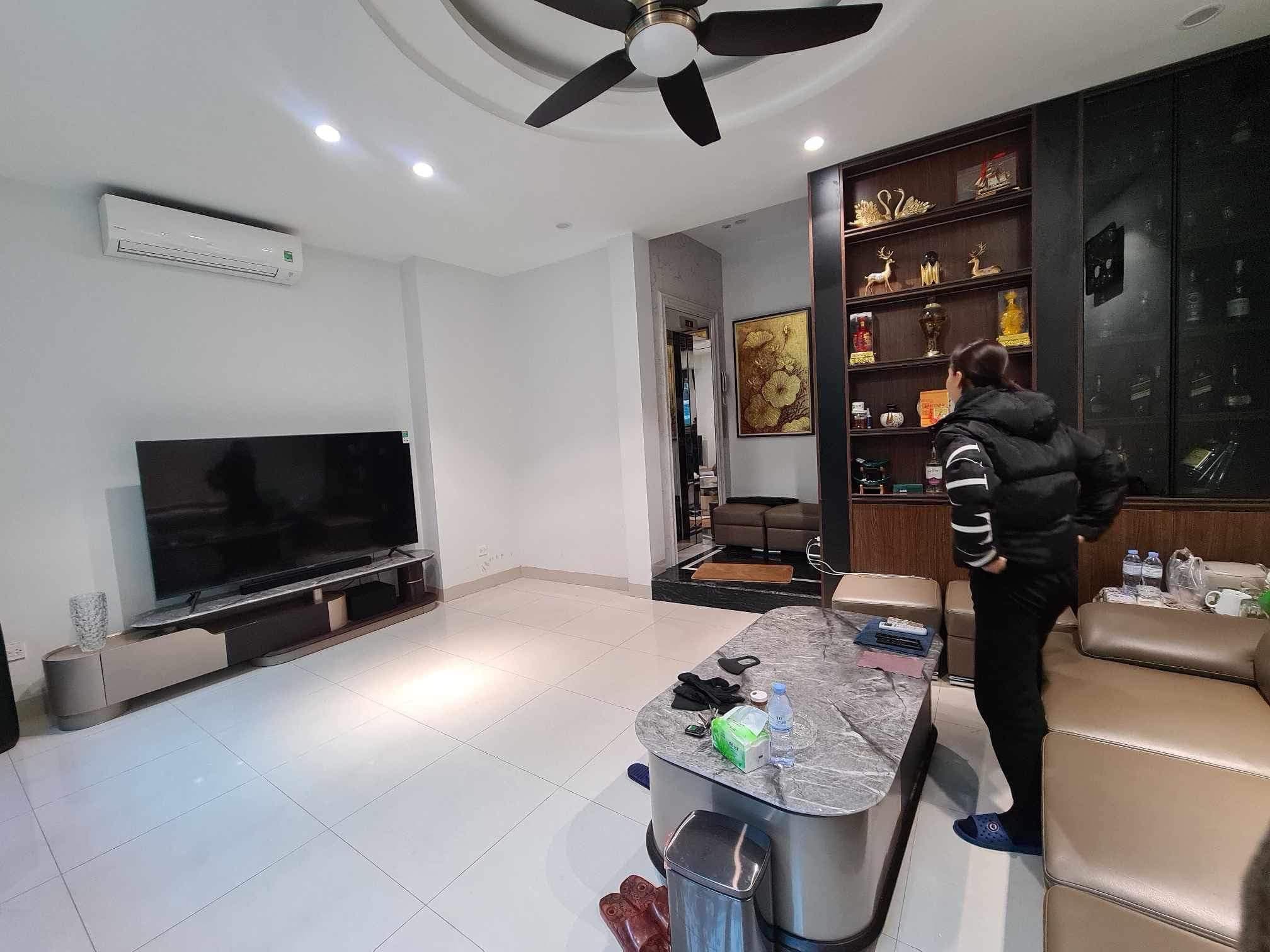 Nhà đất mặt phố, Ba Đình, Hà Nội - 39m² giá 15.5 tỷ