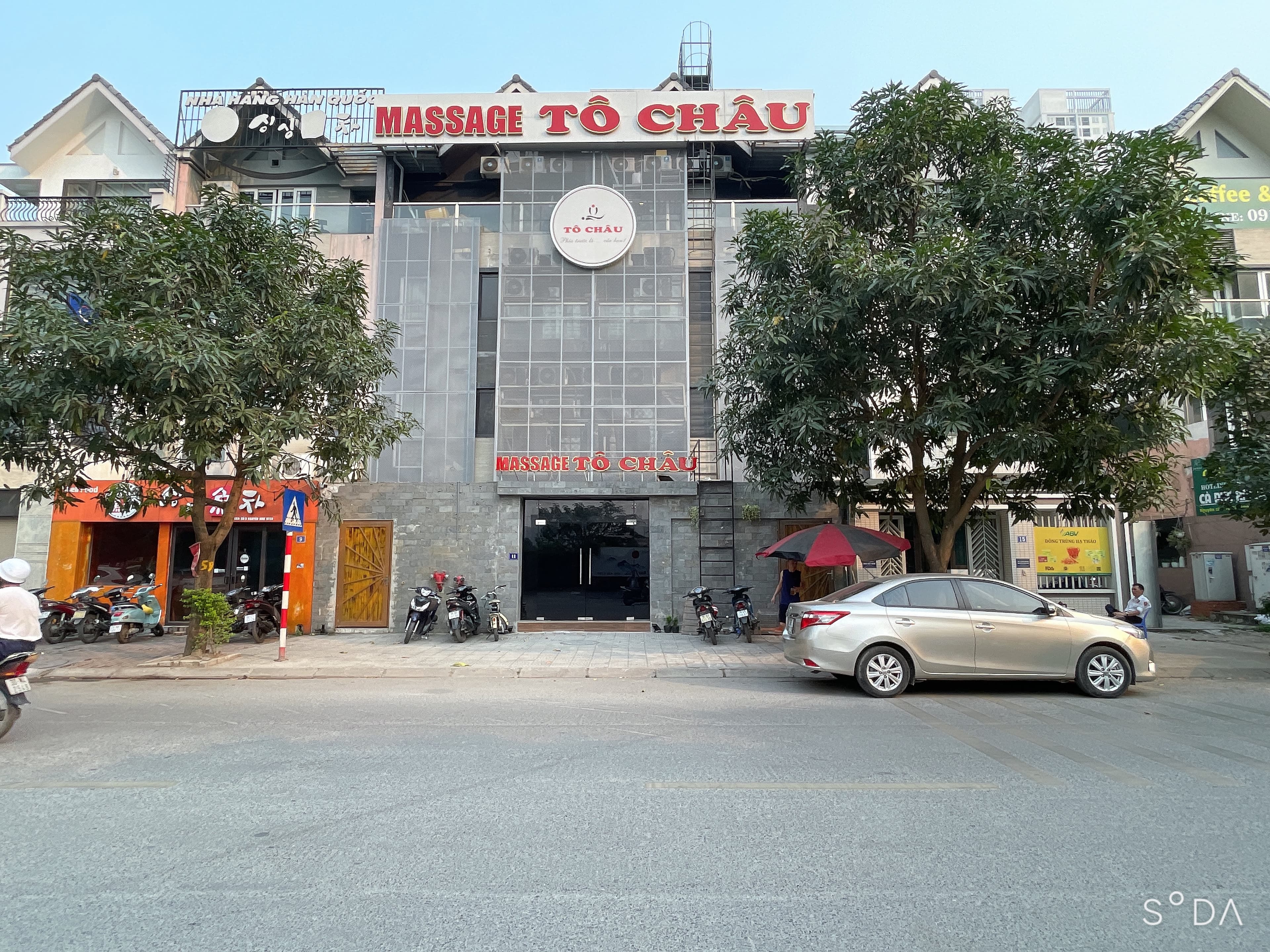 Nhà đất mặt phố, Cầu Giấy, Hà Nội - 192m² giá 125 tỷ