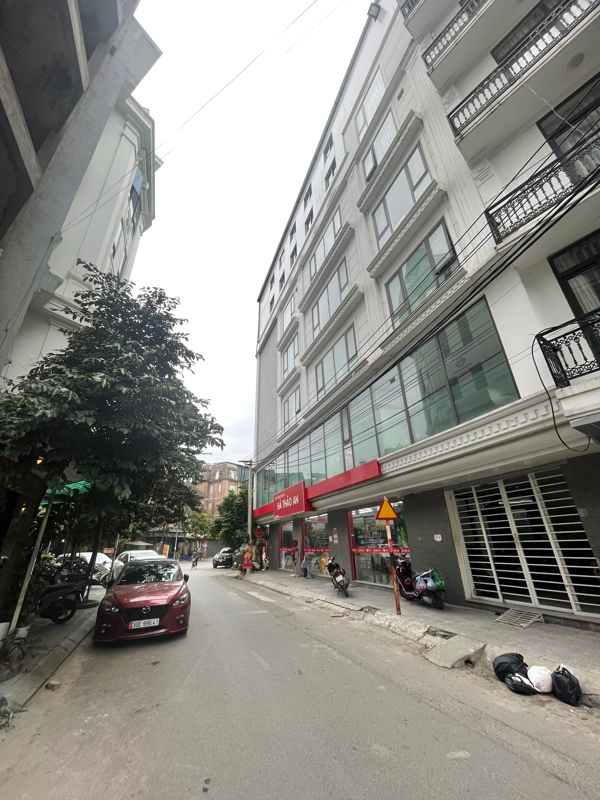 Nhà đất mặt phố, Thanh Trì, Hà Nội - 73m² giá 23.9 tỷ