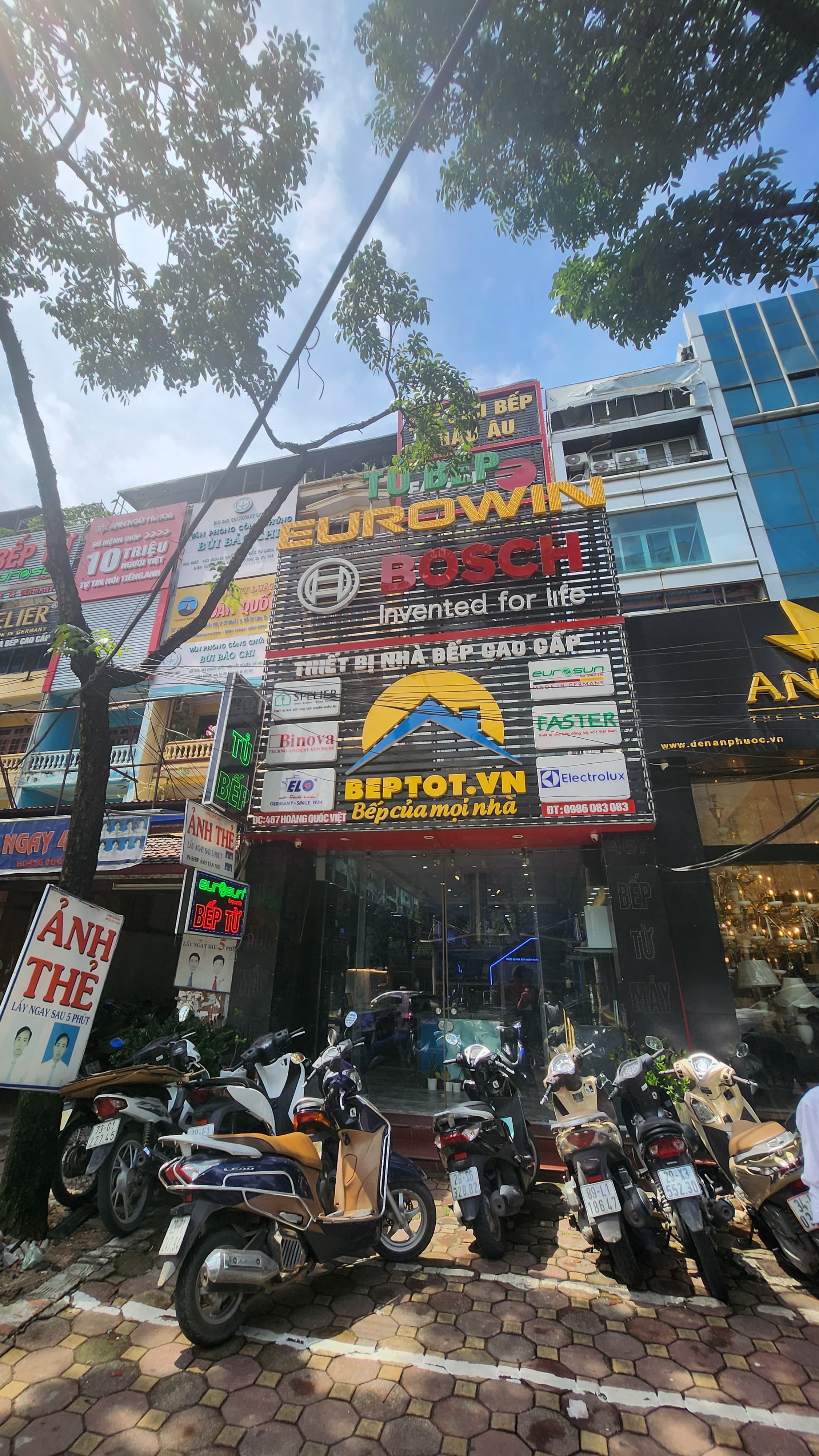 Nhà đất mặt phố, Cầu Giấy, Hà Nội - 76m² giá 55 tỷ