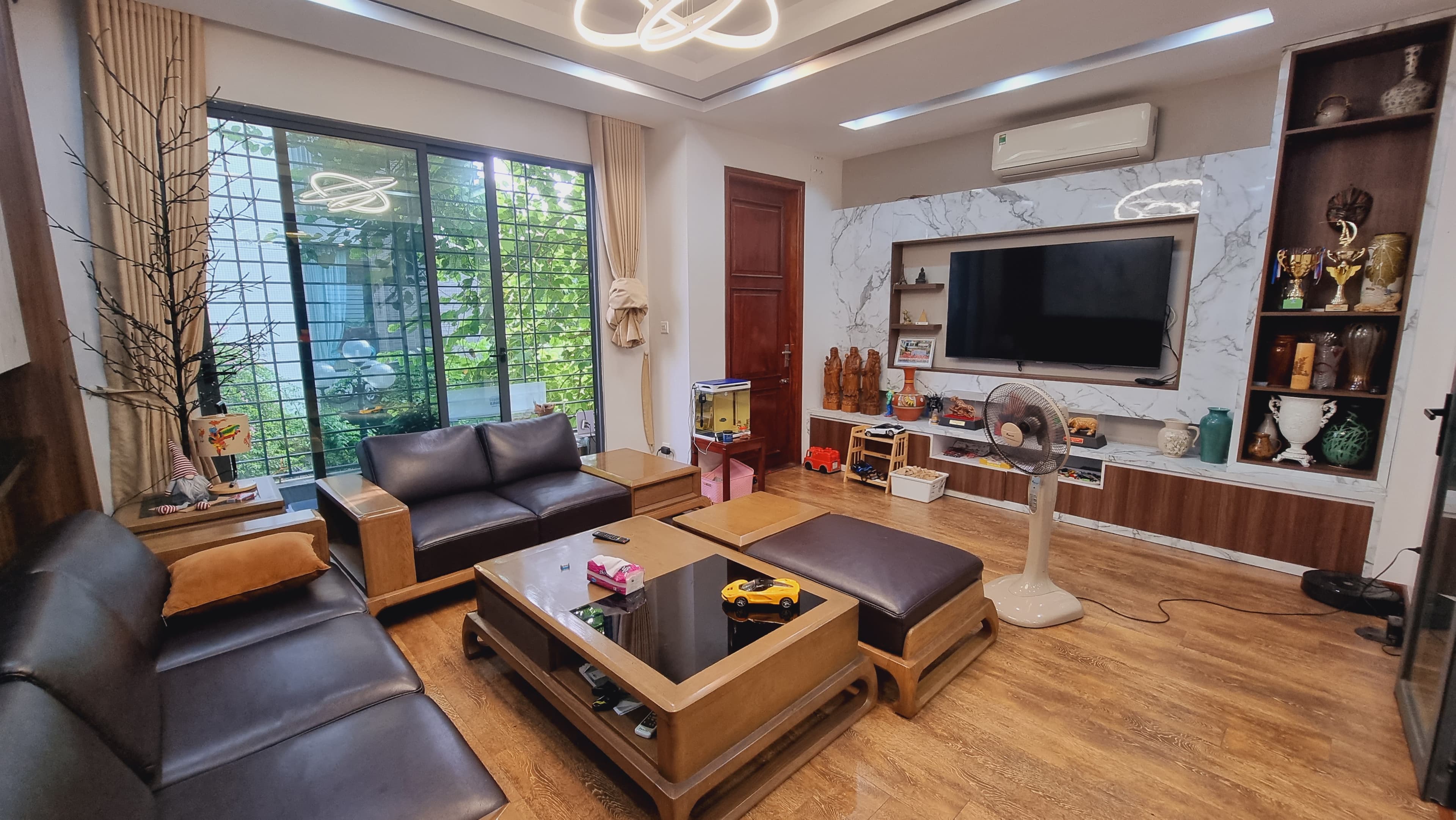Nhà đất mặt phố, Hoàng Mai, Hà Nội - 89m² giá 26.5 tỷ
