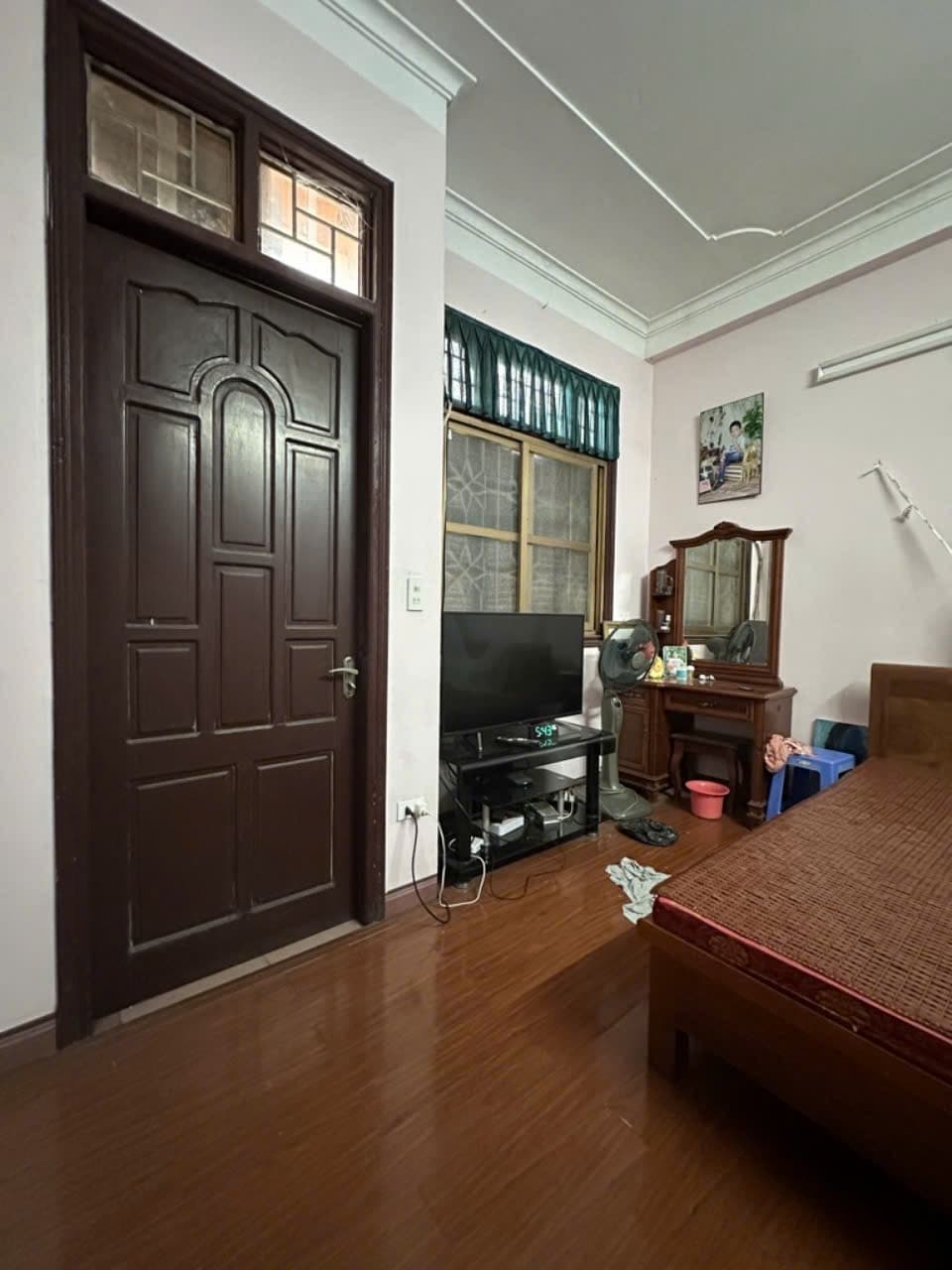 Nhà đất mặt phố, Long Biên, Hà Nội - 50m² giá 7.5 tỷ