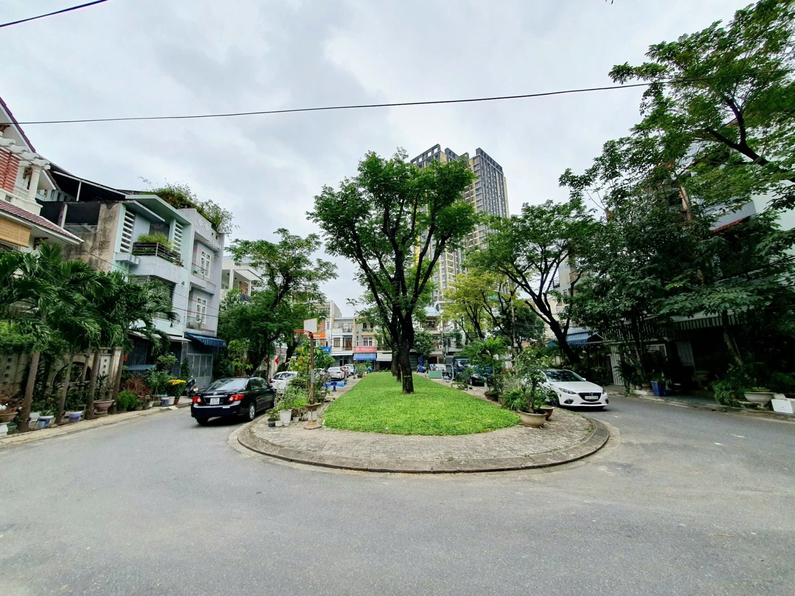 Nhà đất mặt phố, Hải Châu, Đà Nẵng - 100m² giá 12.8 tỷ