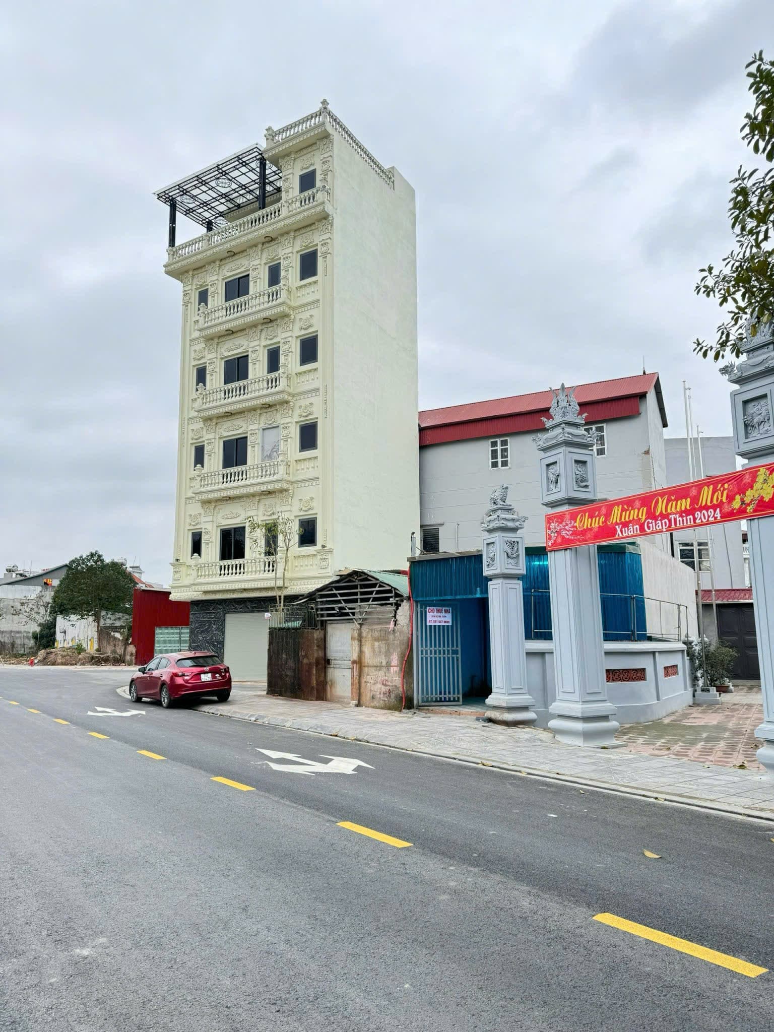 Nhà đất mặt phố, Long Biên, Hà Nội - 57m² giá 6.3 tỷ