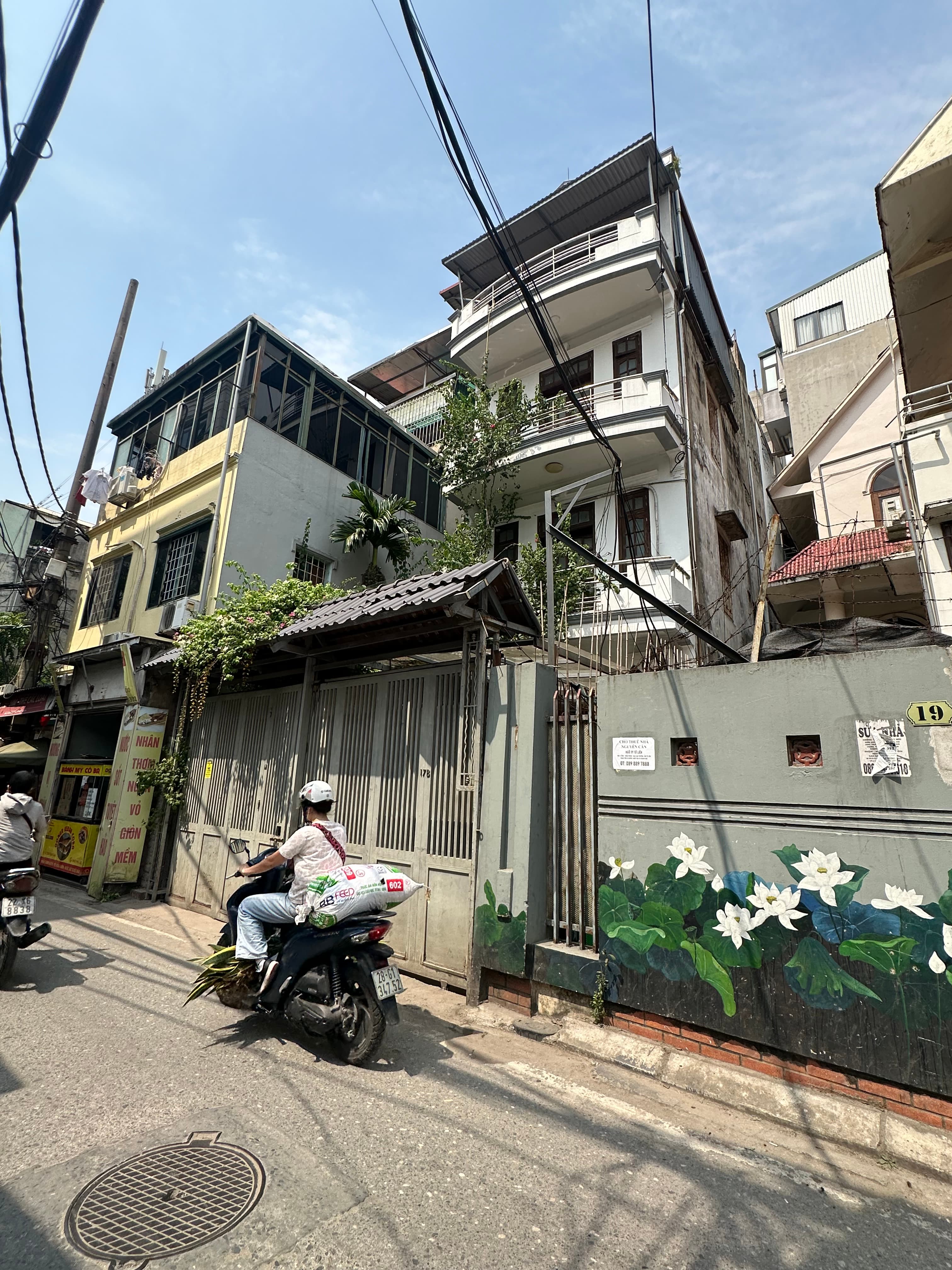 Nhà đất mặt phố, Tây Hồ, Hà Nội - 120m² giá 20 tỷ