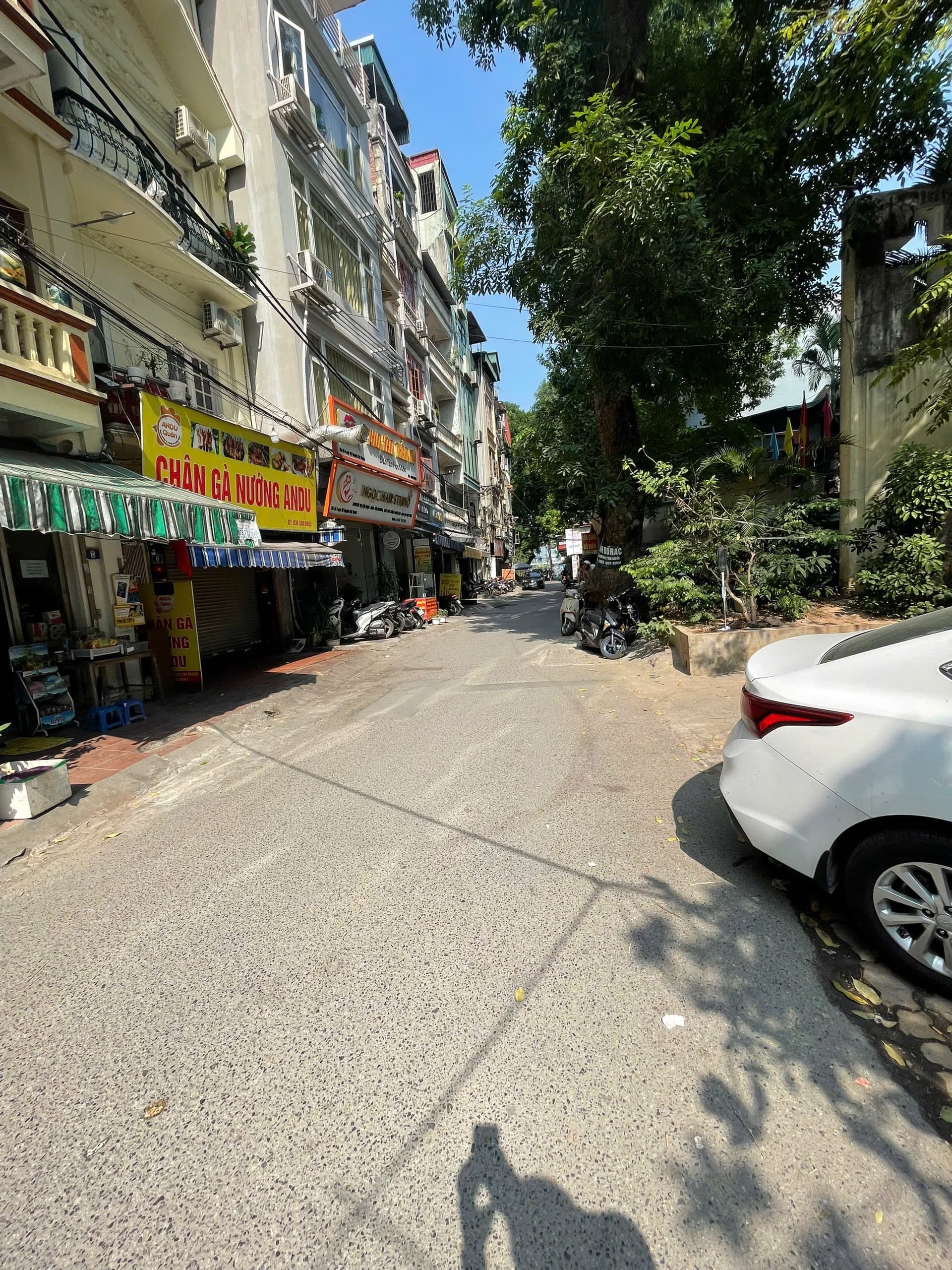 Nhà đất mặt phố, Đống Đa, Hà Nội - 40m² giá 22 tỷ