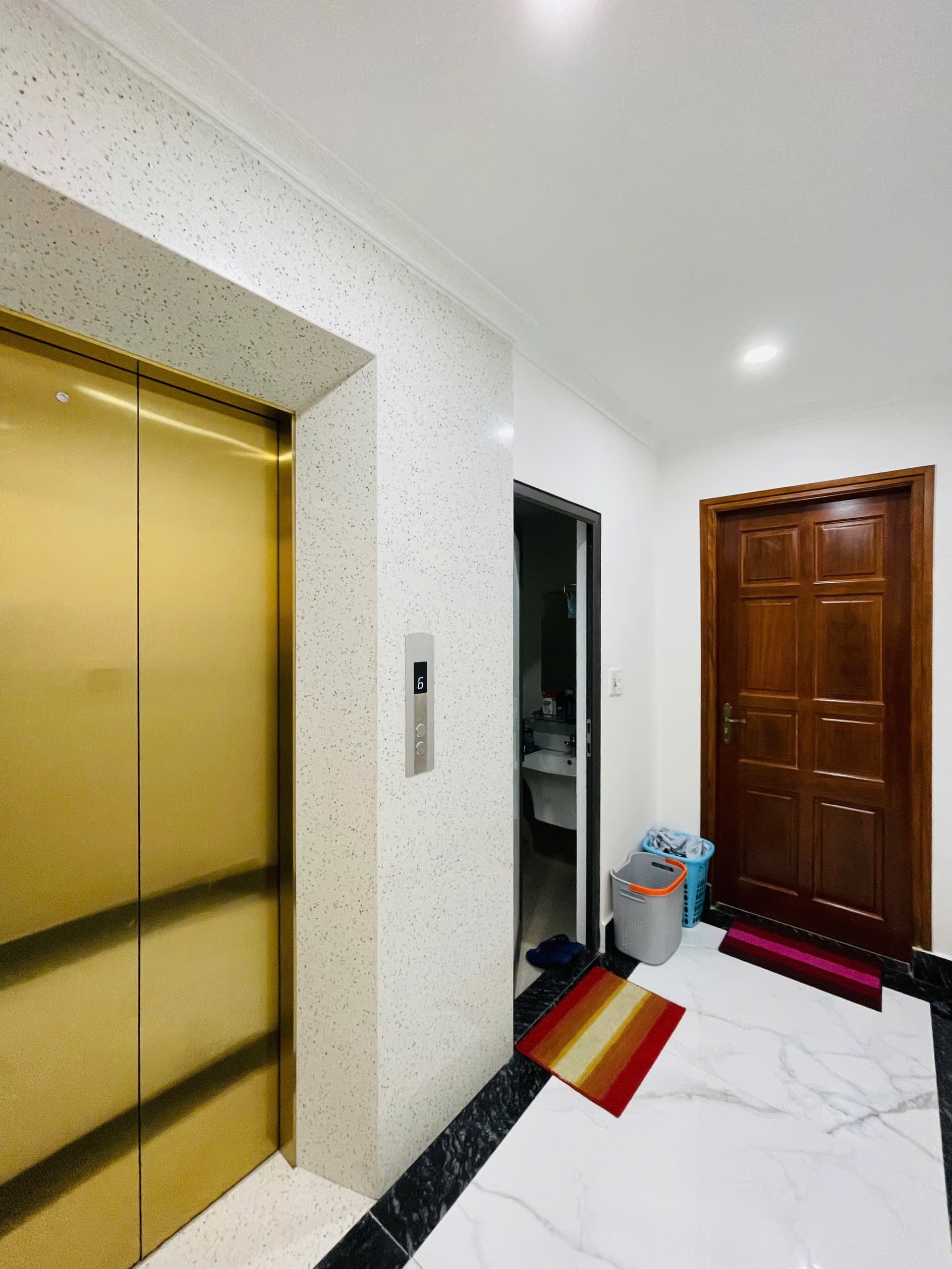 Nhà đất mặt phố, Hai Bà Trưng, Hà Nội - 56.4m² giá 20.5 tỷ