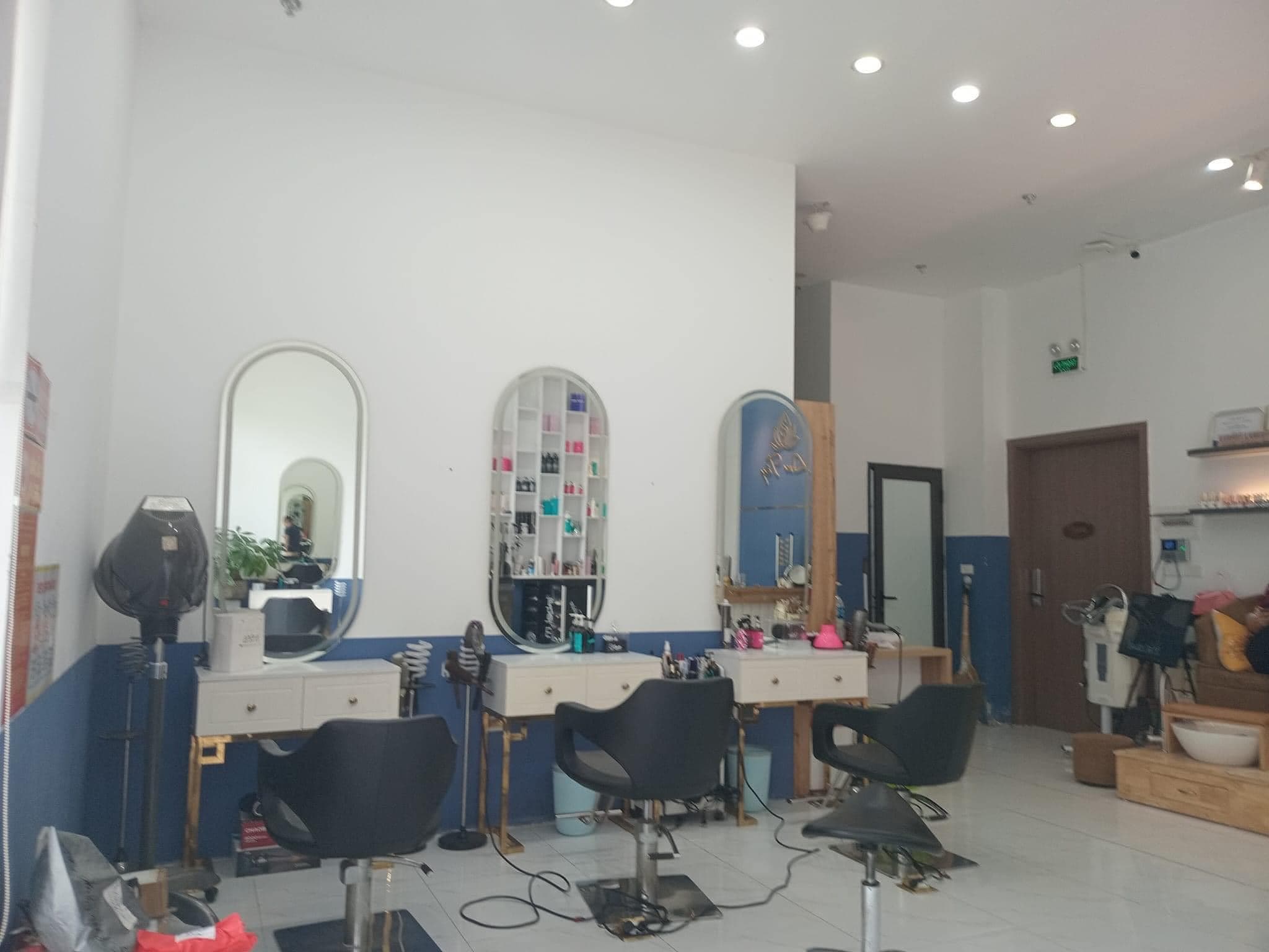 Căn hộ mặt phố, Nam Từ Liêm, Hà Nội - 61m² giá 9.89 tỷ