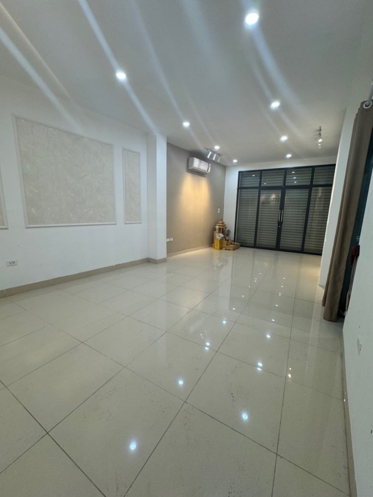 Nhà đất mặt phố, Bắc Từ Liêm, Hà Nội - 57m² giá 30 tỷ