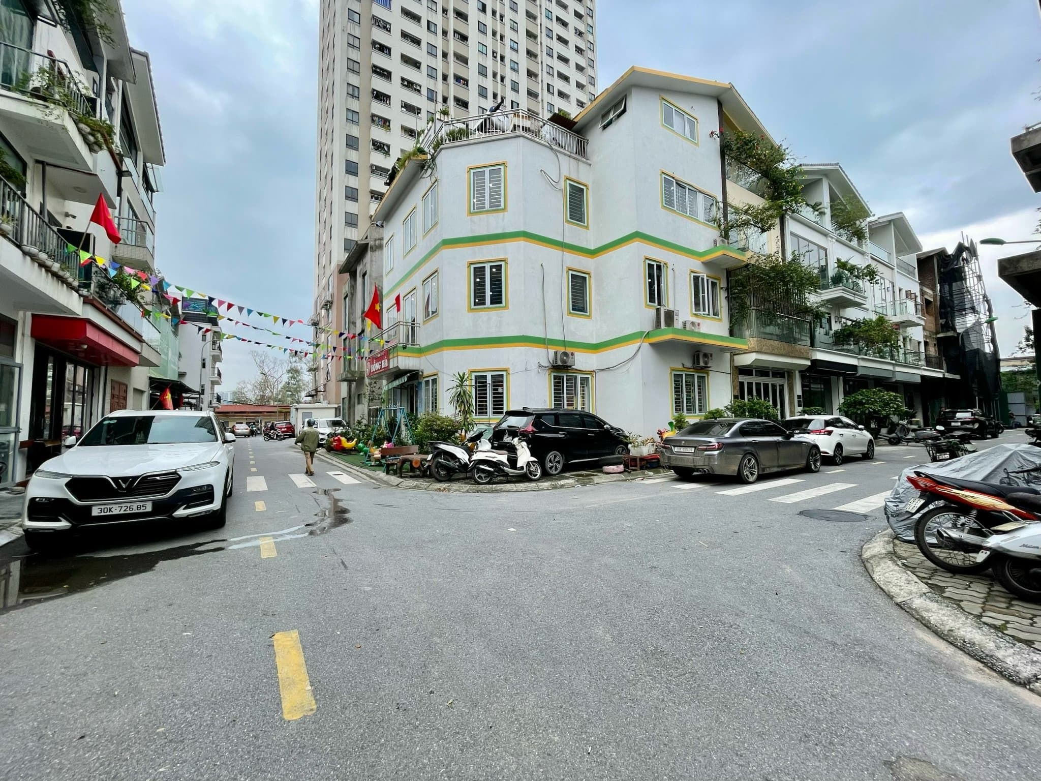 Nhà đất mặt phố, Hoàng Mai, Hà Nội - 73m² giá 21.5 tỷ