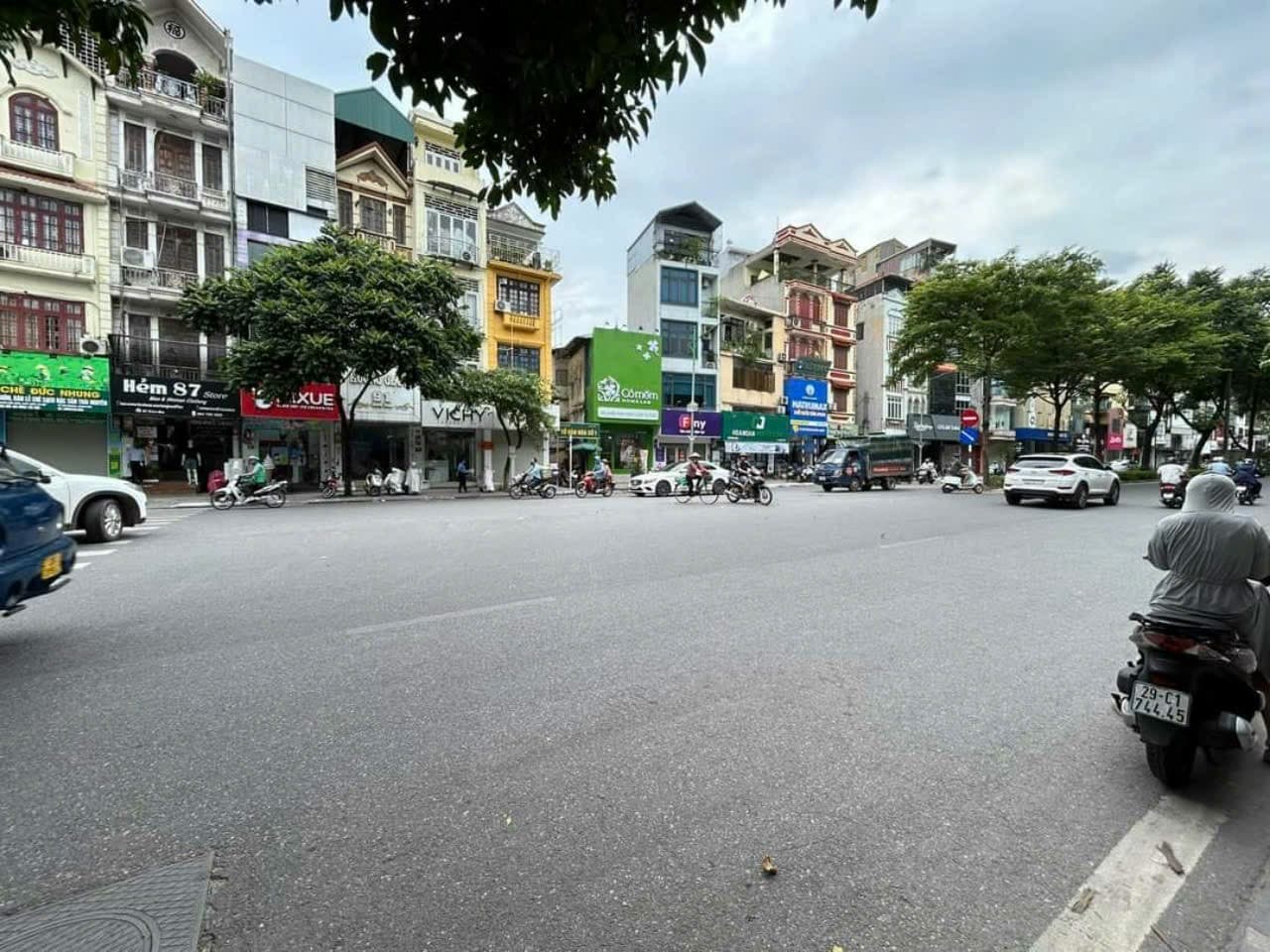 Nhà đất mặt phố, Ba Đình, Hà Nội - 27m² giá 29.3 tỷ