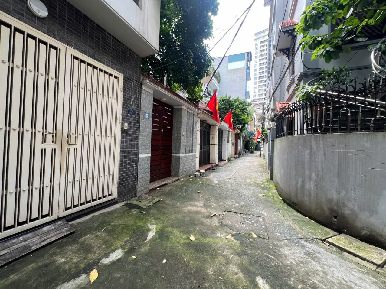 Nhà đất mặt phố, Long Biên, Hà Nội - 92.7m² giá 23 tỷ