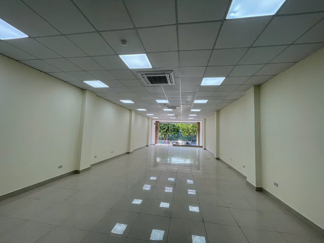 Nhà đất mặt phố, Thanh Xuân, Hà Nội - 131m² giá 120 tỷ