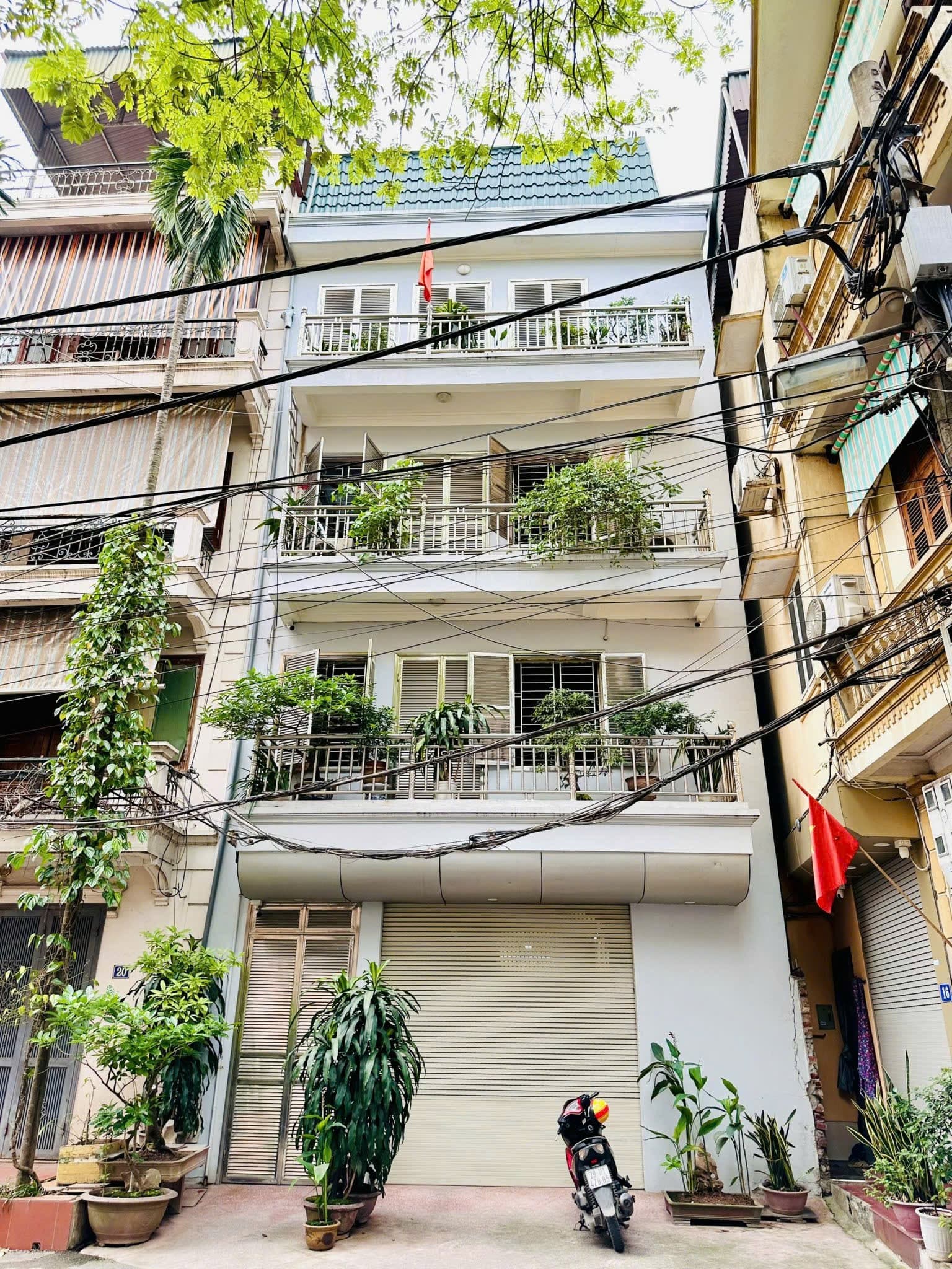 Nhà đất mặt phố, Hoàng Mai, Hà Nội - 71.6m² giá 25.5 tỷ