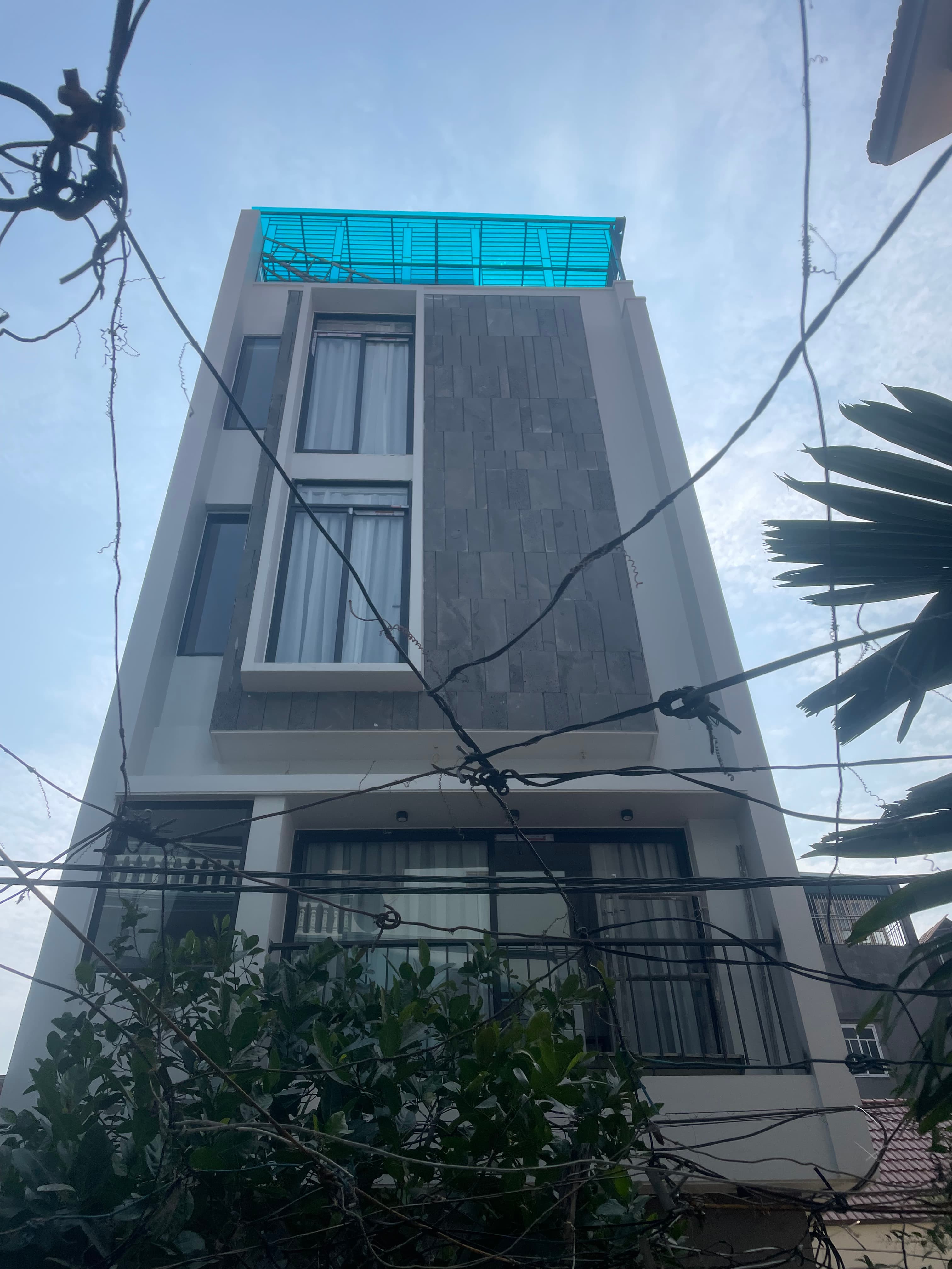 Nhà đất mặt phố, Long Biên, Hà Nội - 40m² giá 9.8 tỷ