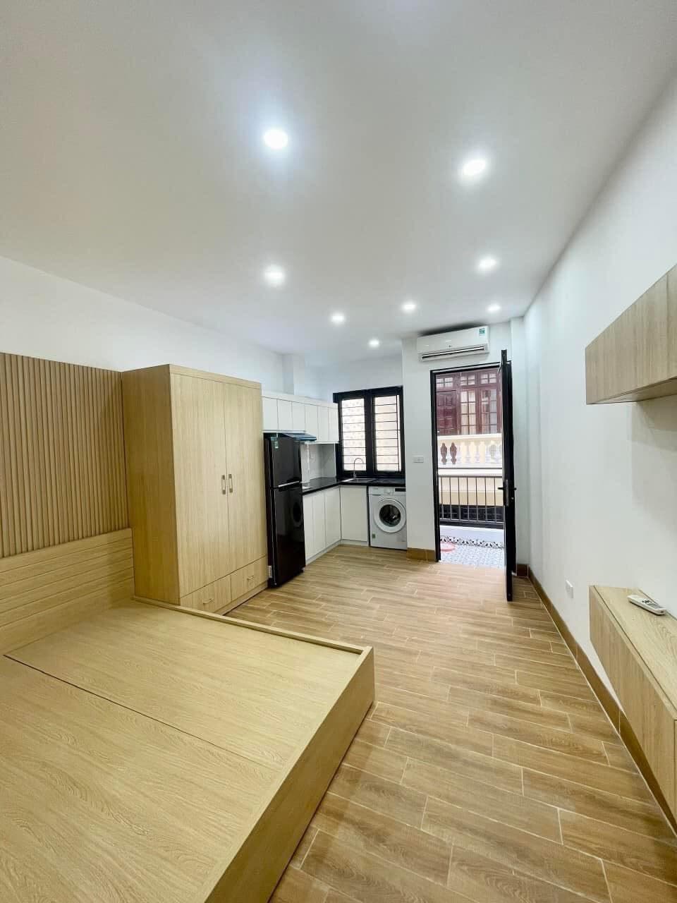Nhà đất mặt phố, Hoàng Mai, Hà Nội - 54m² giá 9.15 tỷ
