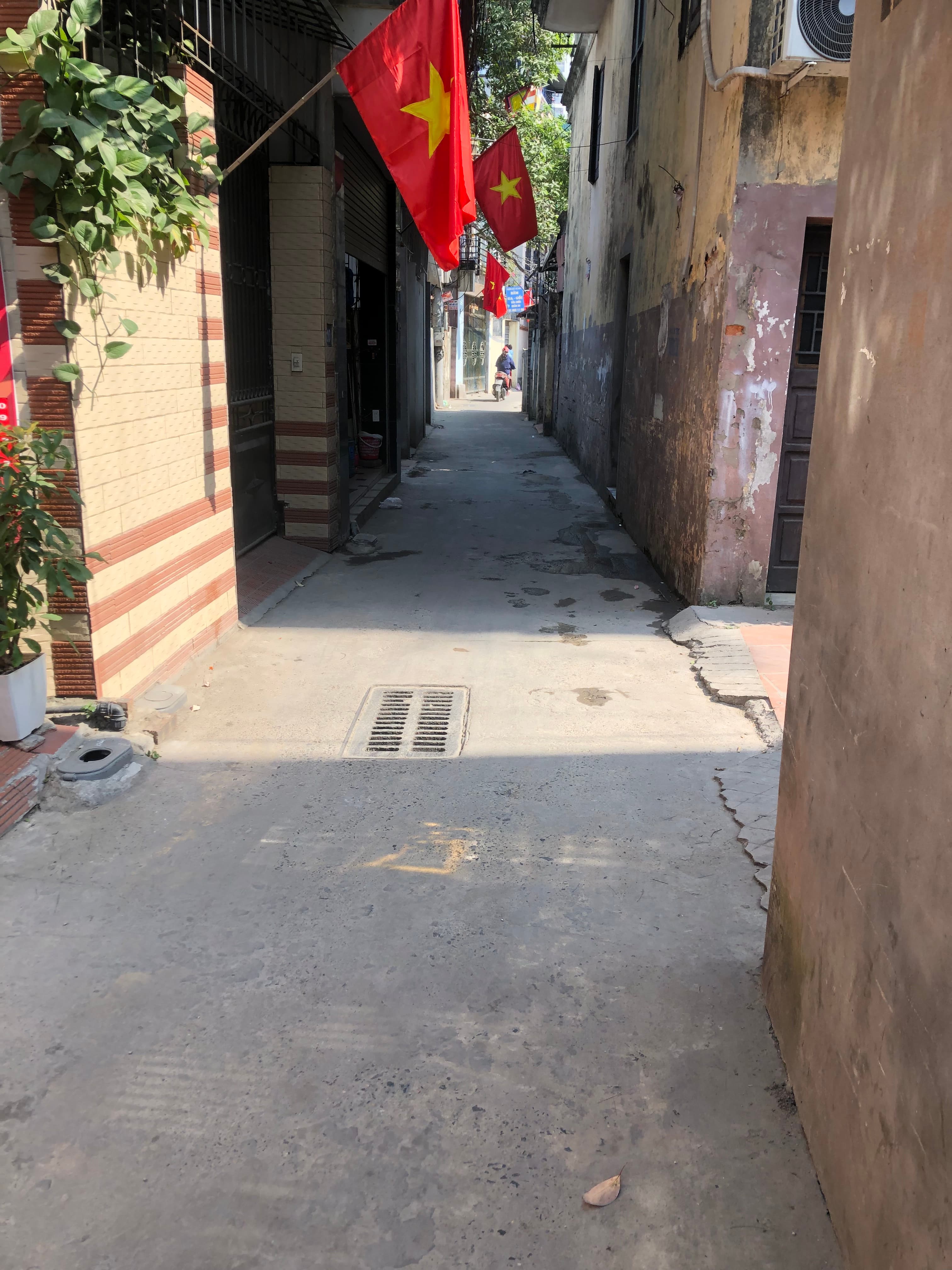 Nhà đất mặt phố, Long Biên, Hà Nội - 70m² giá 14 tỷ