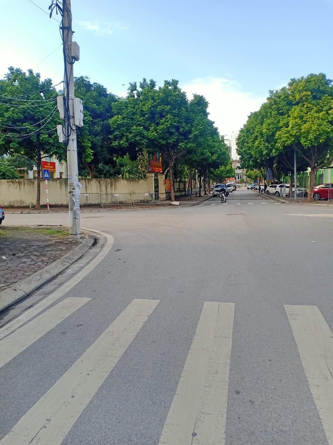 Nhà đất mặt phố, Long Biên, Hà Nội - 51m² giá 18.8 tỷ