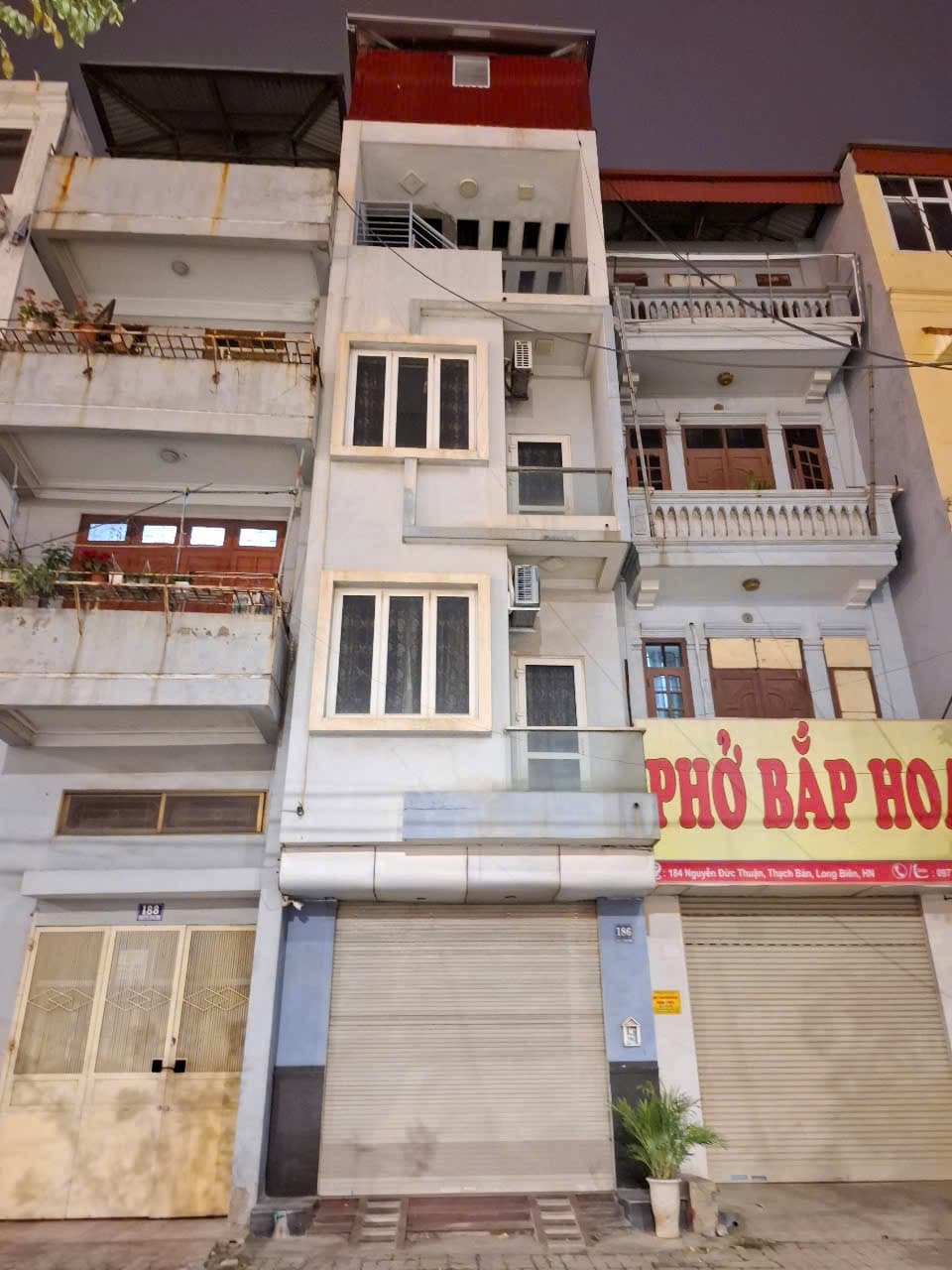 Nhà đất mặt phố, Long Biên, Hà Nội - 65m² giá 9.8 tỷ
