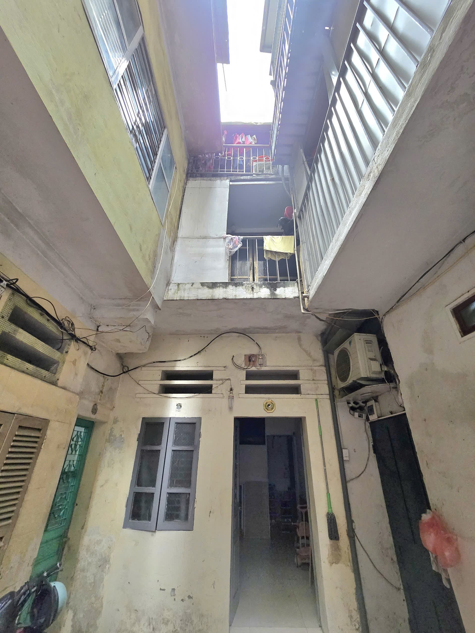 Nhà đất mặt phố, Hai Bà Trưng, Hà Nội - 106m² giá 22.9 tỷ