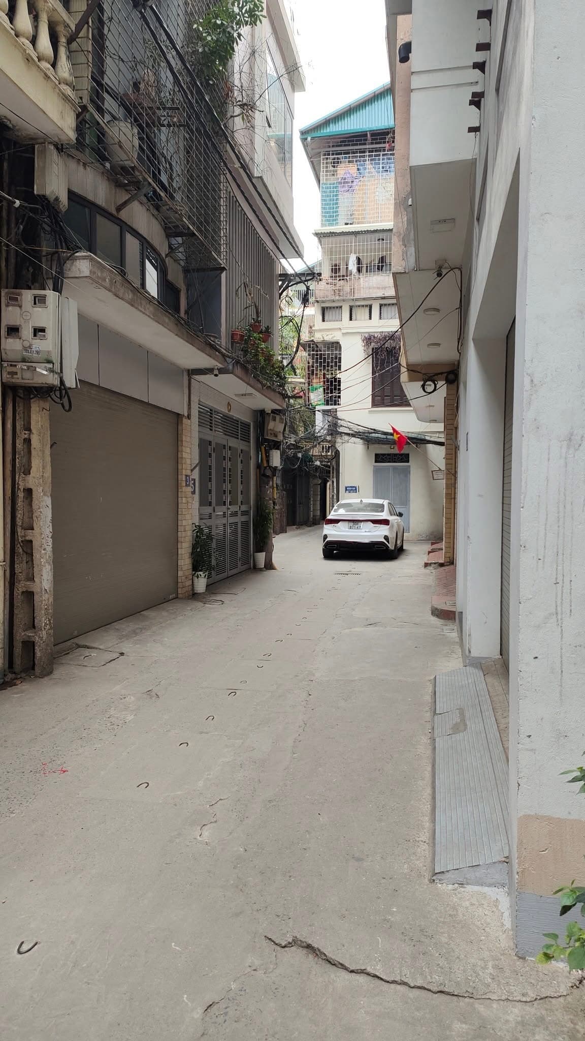 Nhà đất mặt phố, Thanh Xuân, Hà Nội - 31m² giá 9.98 tỷ