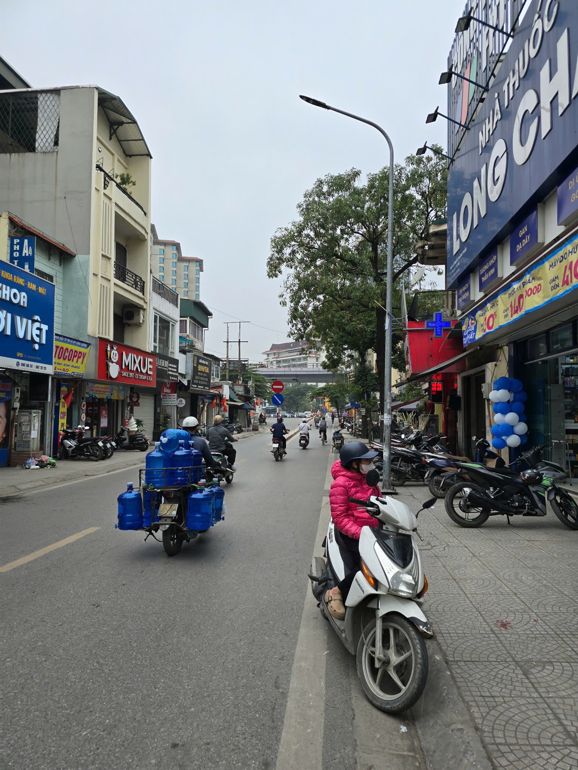 Nhà đất mặt phố, Tây Hồ, Hà Nội - 70m² giá 26.8 tỷ