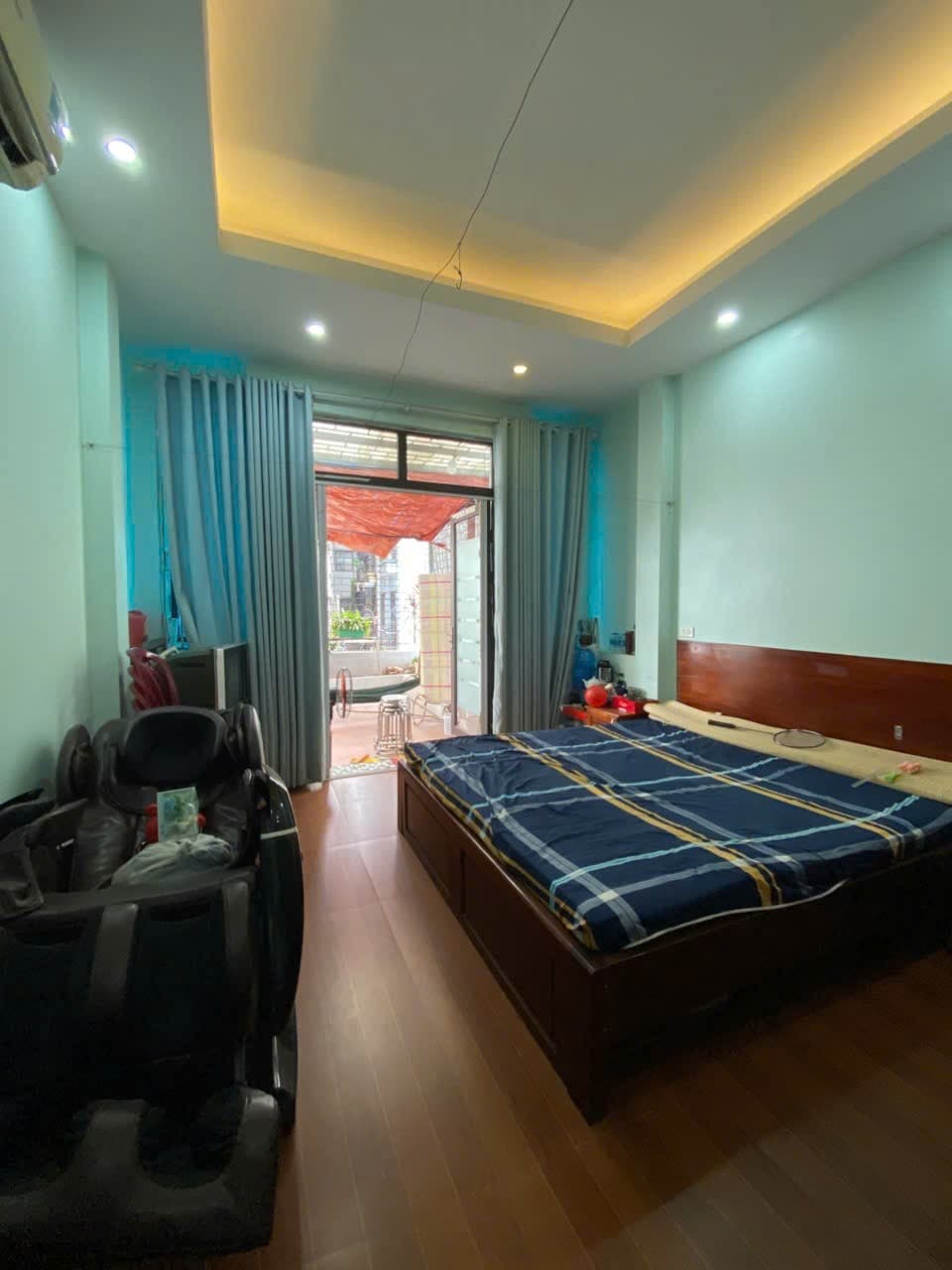 Nhà đất mặt phố, Long Biên, Hà Nội - 70m² giá 14.7 tỷ