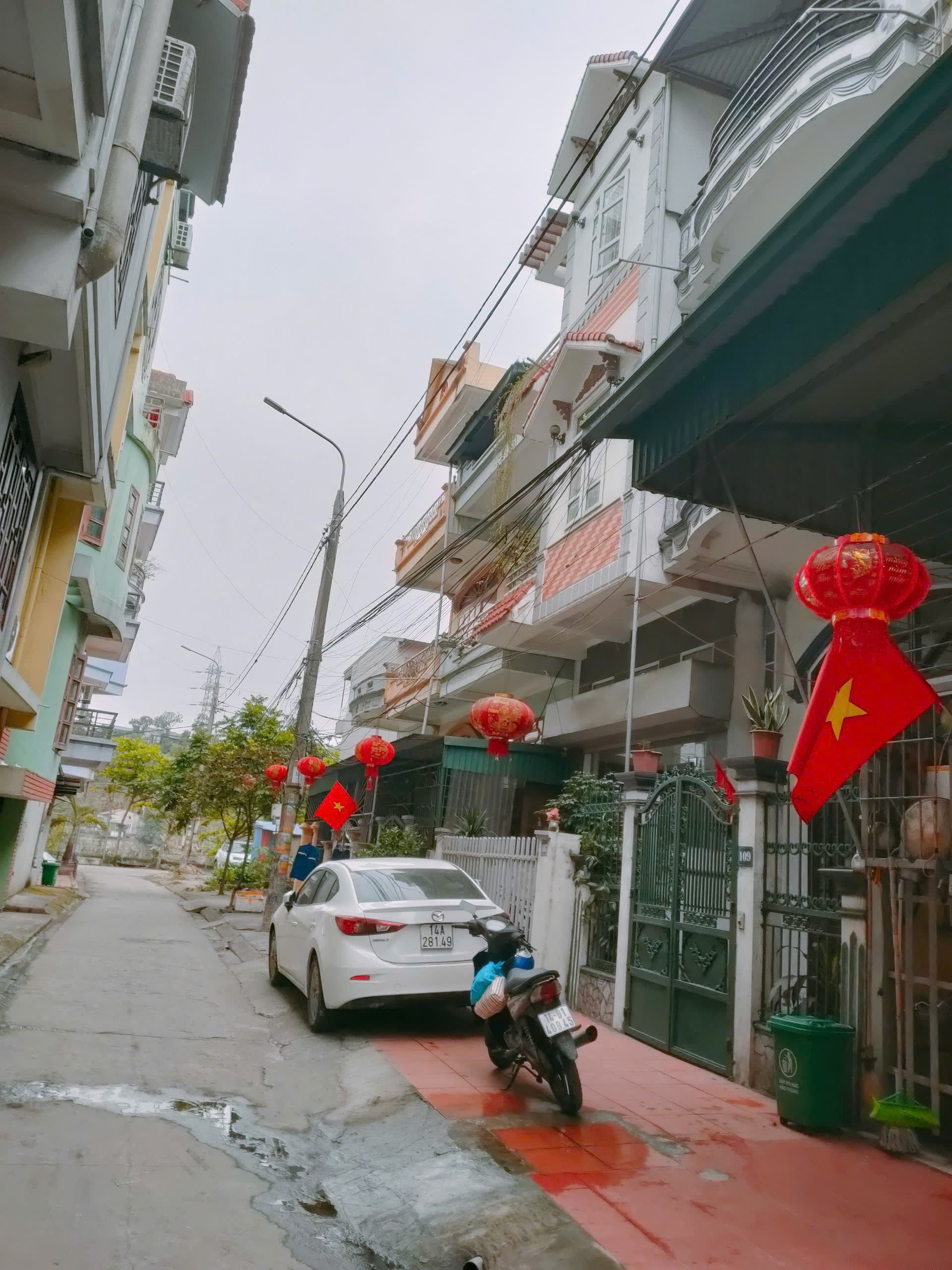 Nhà đất mặt phố, Hạ Long, Quảng Ninh - 71.7m² giá 3.3 tỷ