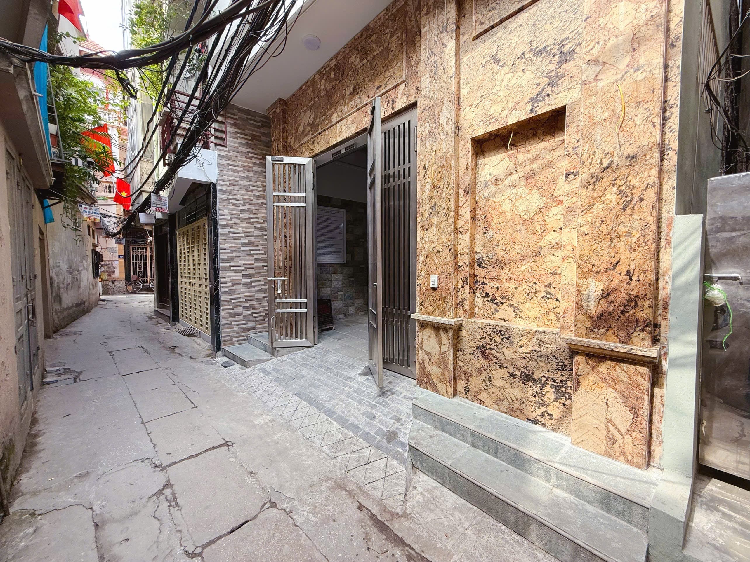 Nhà đất mặt phố, Hoàng Mai, Hà Nội - 162m² giá 58 tỷ