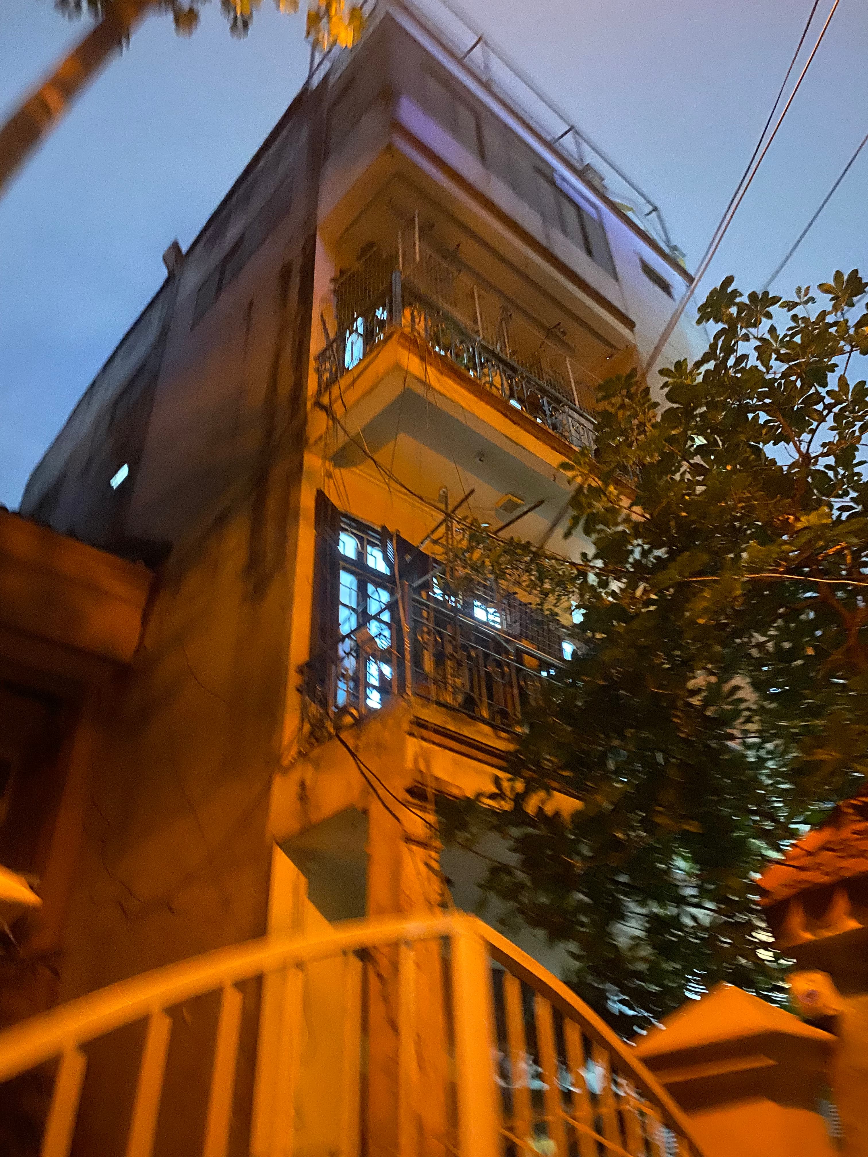 Nhà đất mặt phố, Cầu Giấy, Hà Nội - 127m² giá 29 tỷ