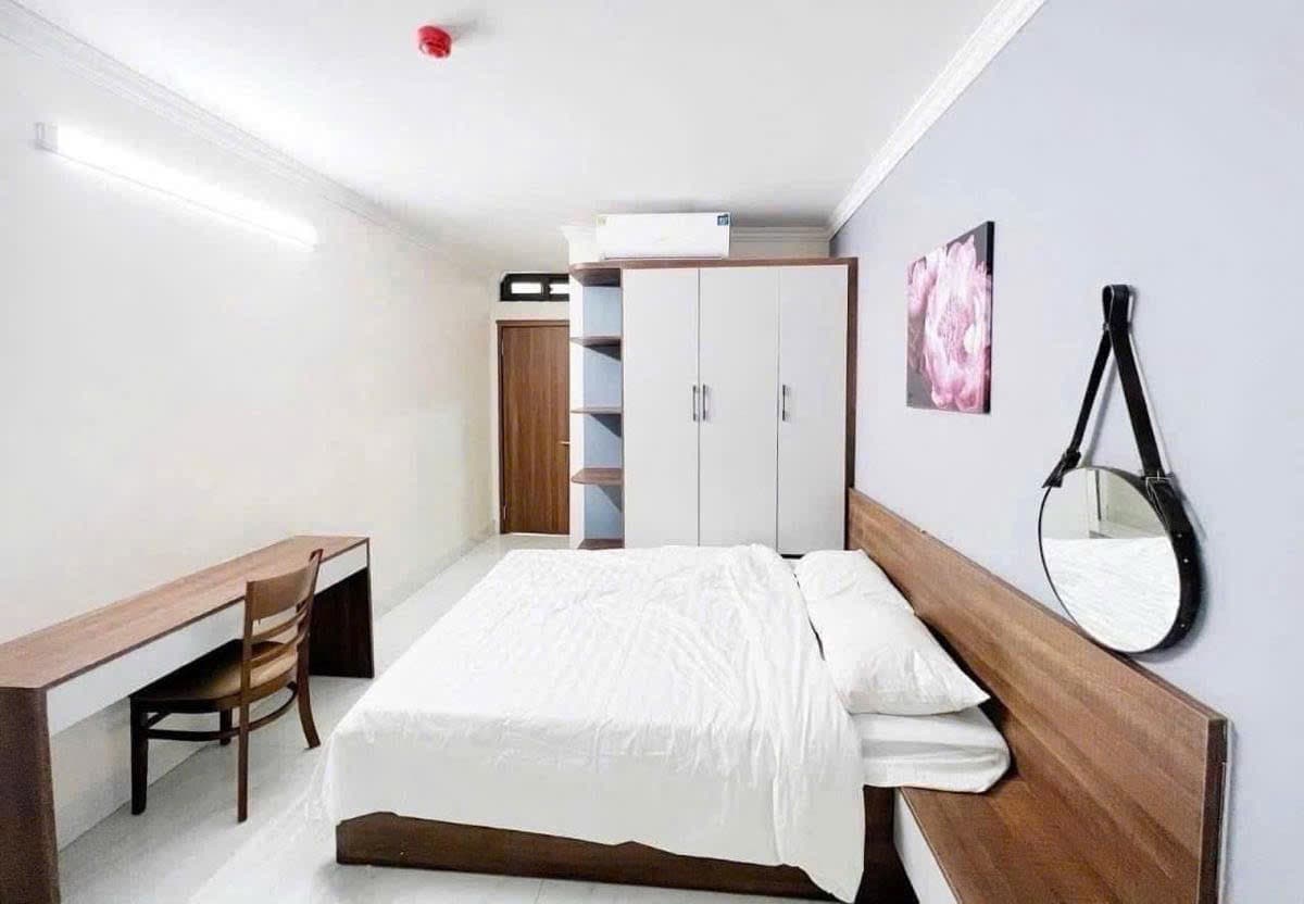 Nhà đất mặt phố, Cầu Giấy, Hà Nội - 103m² giá 31 tỷ