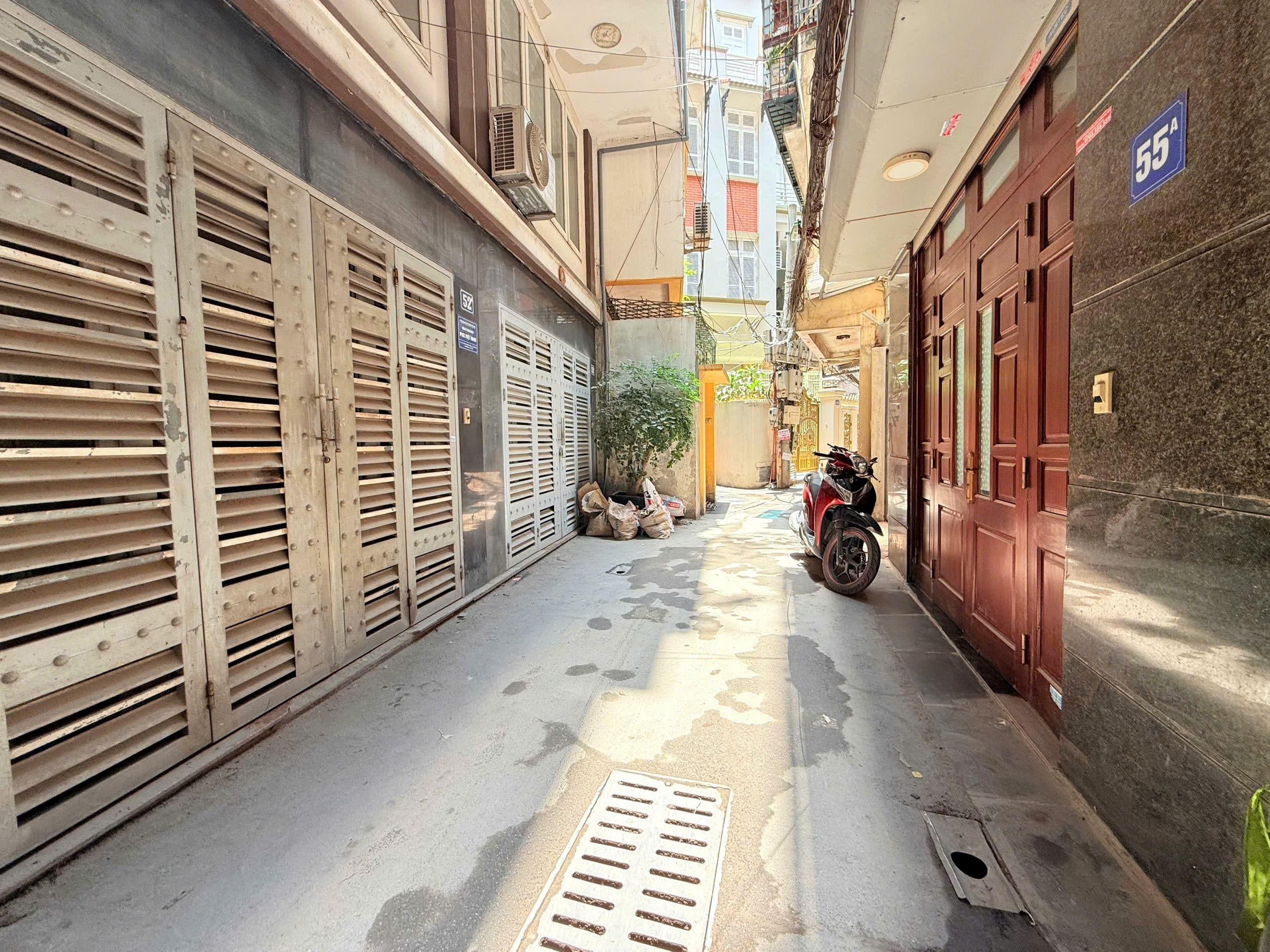 Nhà đất mặt phố, Đống Đa, Hà Nội - 33m² giá 13.2 tỷ