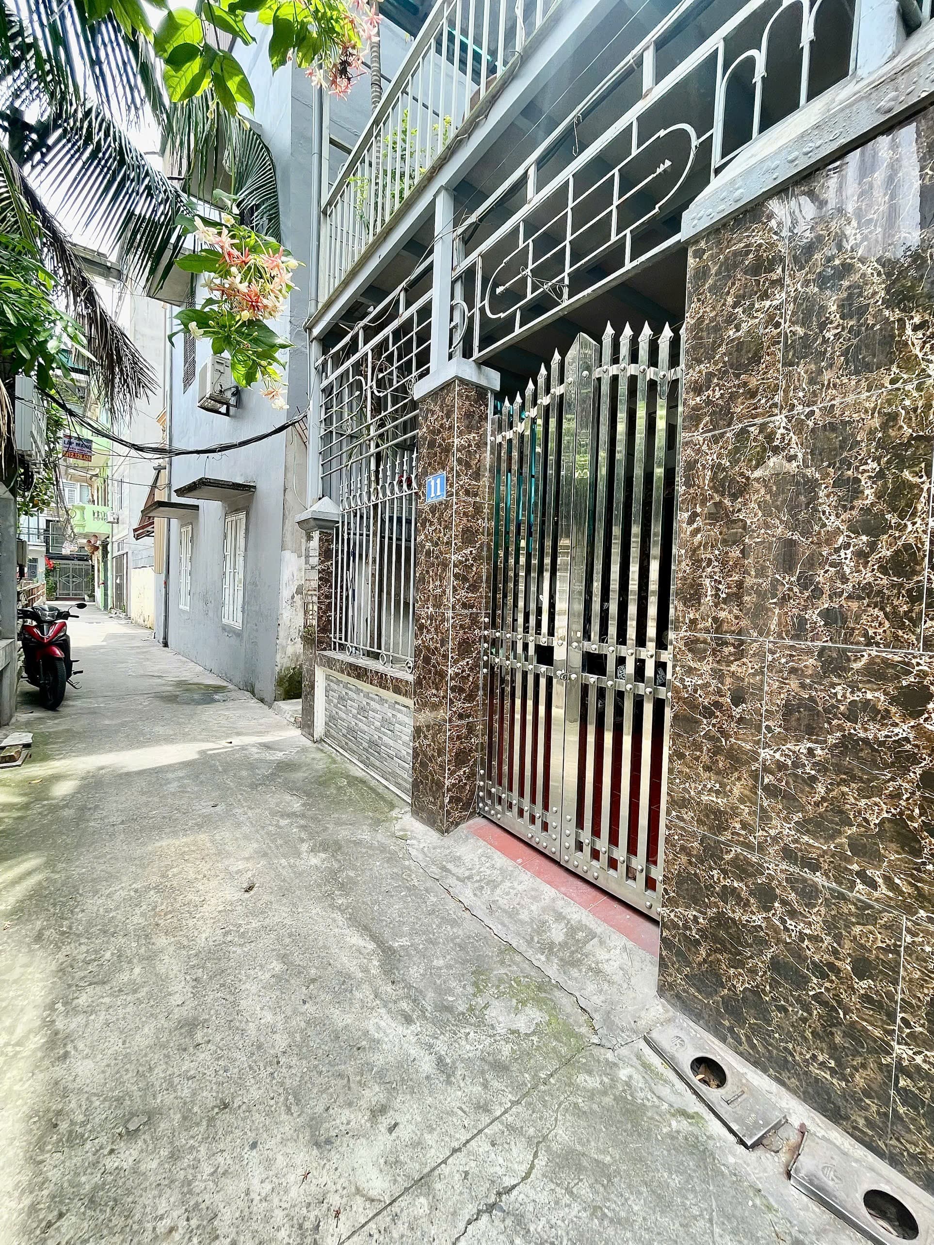 Nhà đất mặt phố, Hoàng Mai, Hà Nội - 83m² giá 14.8 tỷ