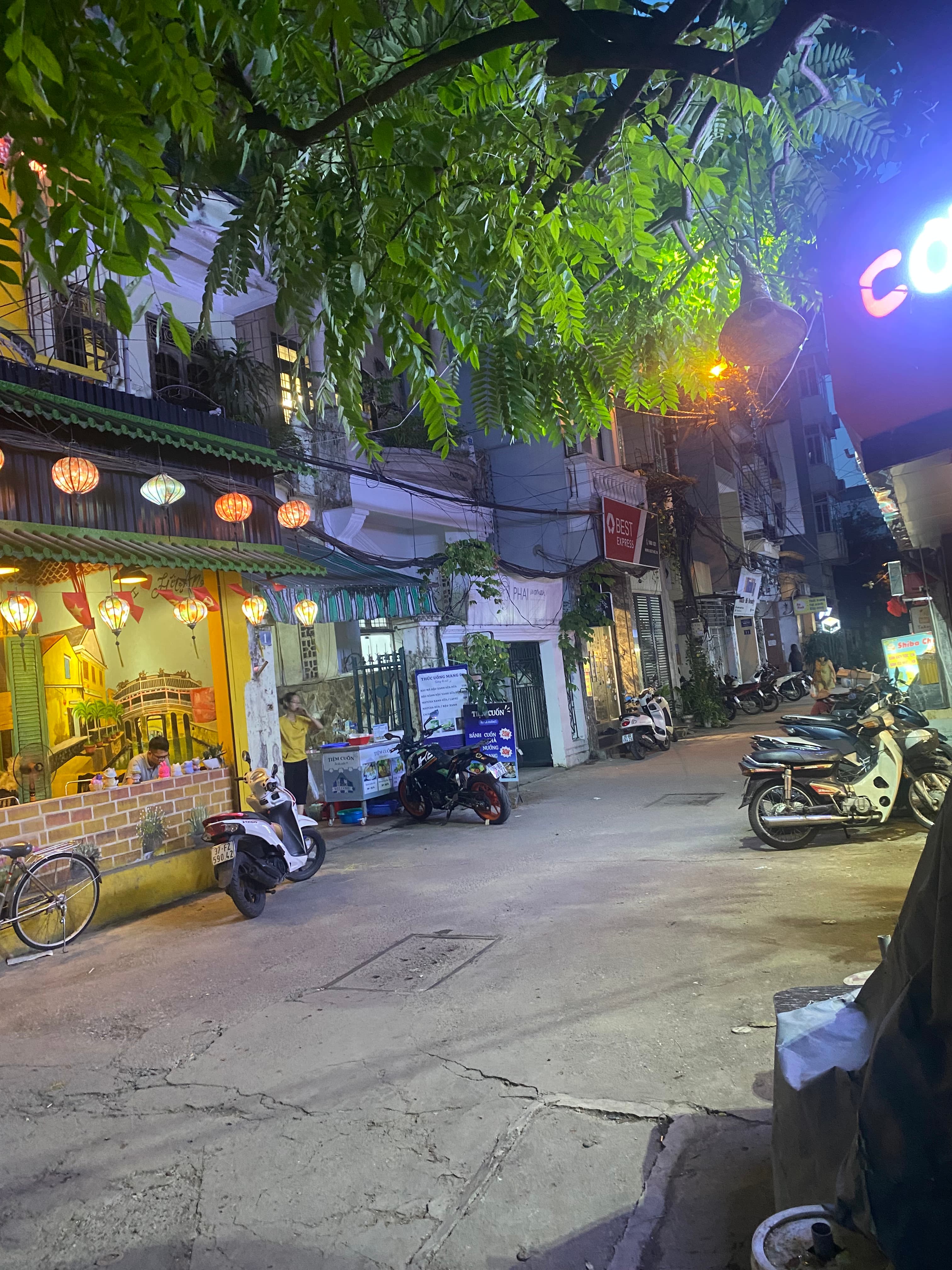 Nhà đất mặt phố, Đống Đa, Hà Nội - 68m² giá 21.5 tỷ