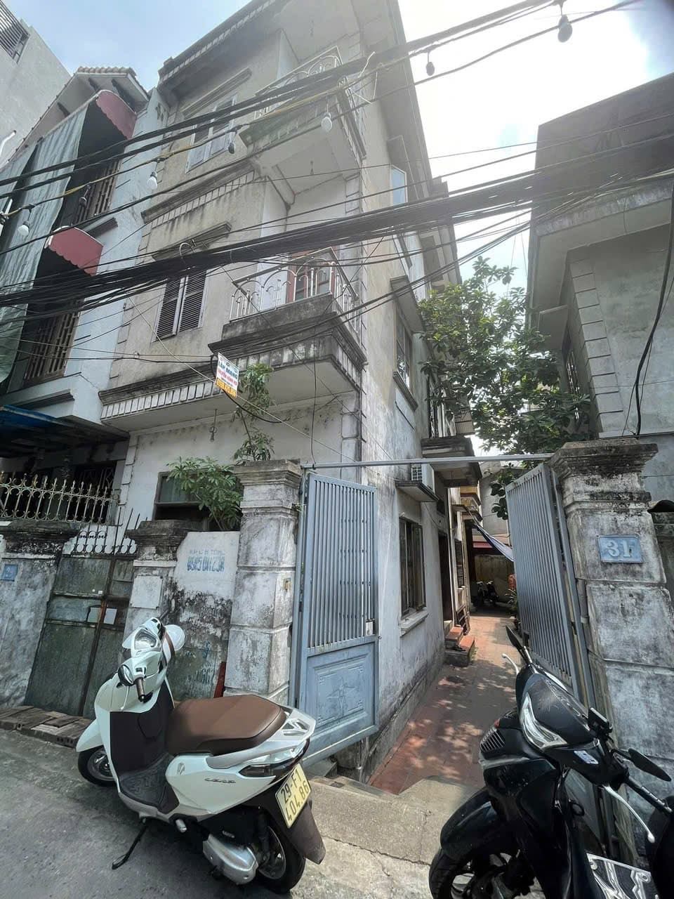 Nhà đất mặt phố, Long Biên, Hà Nội - 183m² giá 25.6 tỷ
