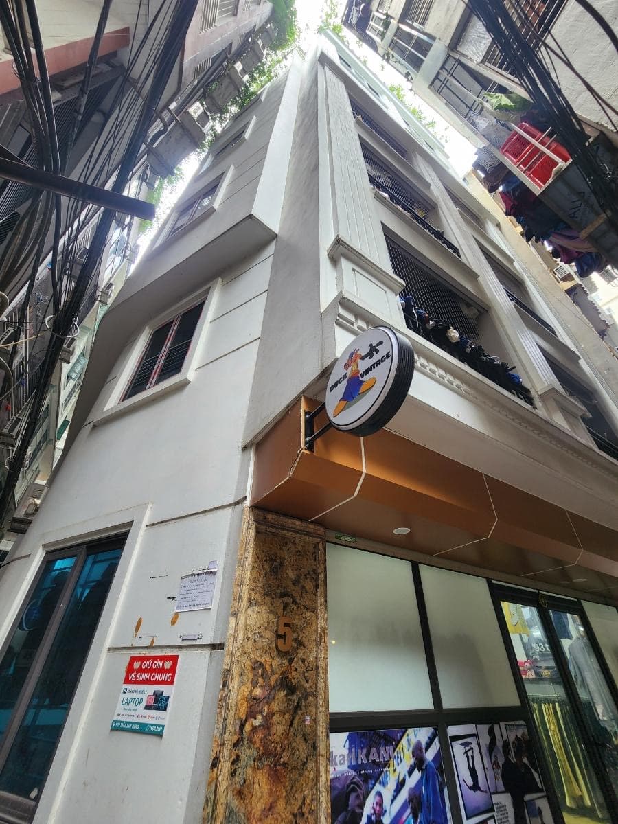 Nhà đất mặt phố, Cầu Giấy, Hà Nội - 96m² giá 45 tỷ