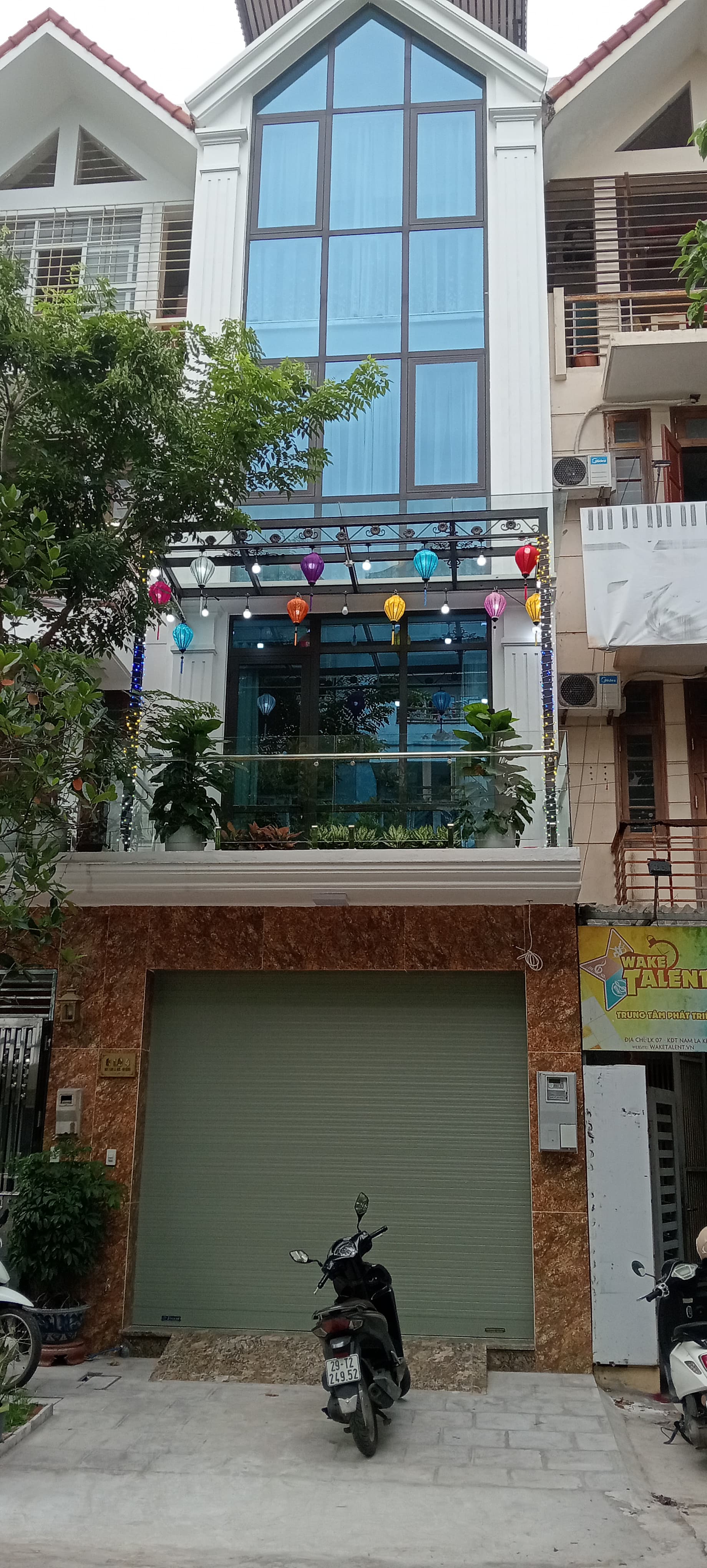 Nhà đất Tiểu khu đô thị Nam La Khê -, - 64m² giá 24.2 tỷ
