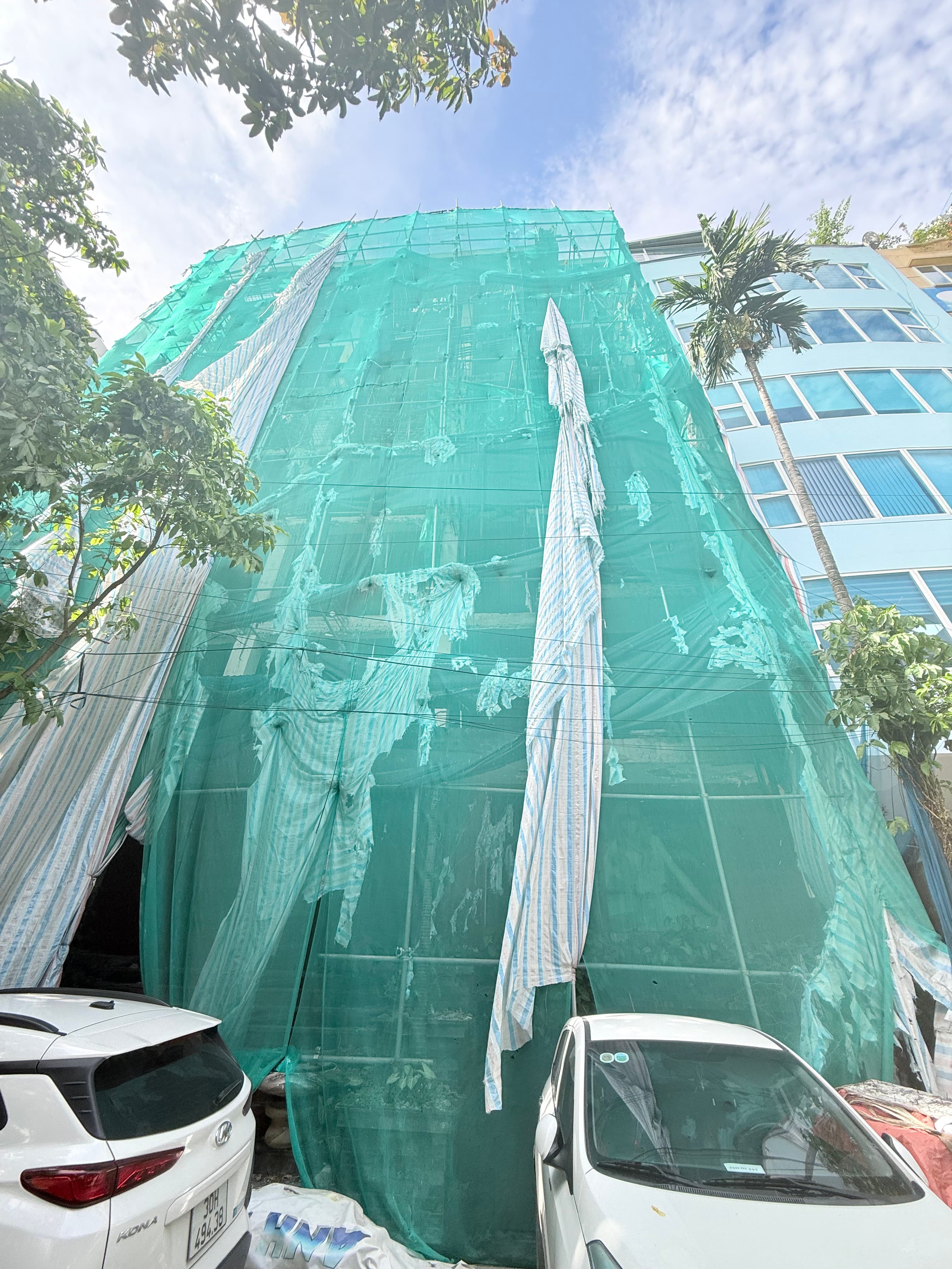 Nhà đất mặt phố, Cầu Giấy, Hà Nội - 288m² giá 190 tỷ