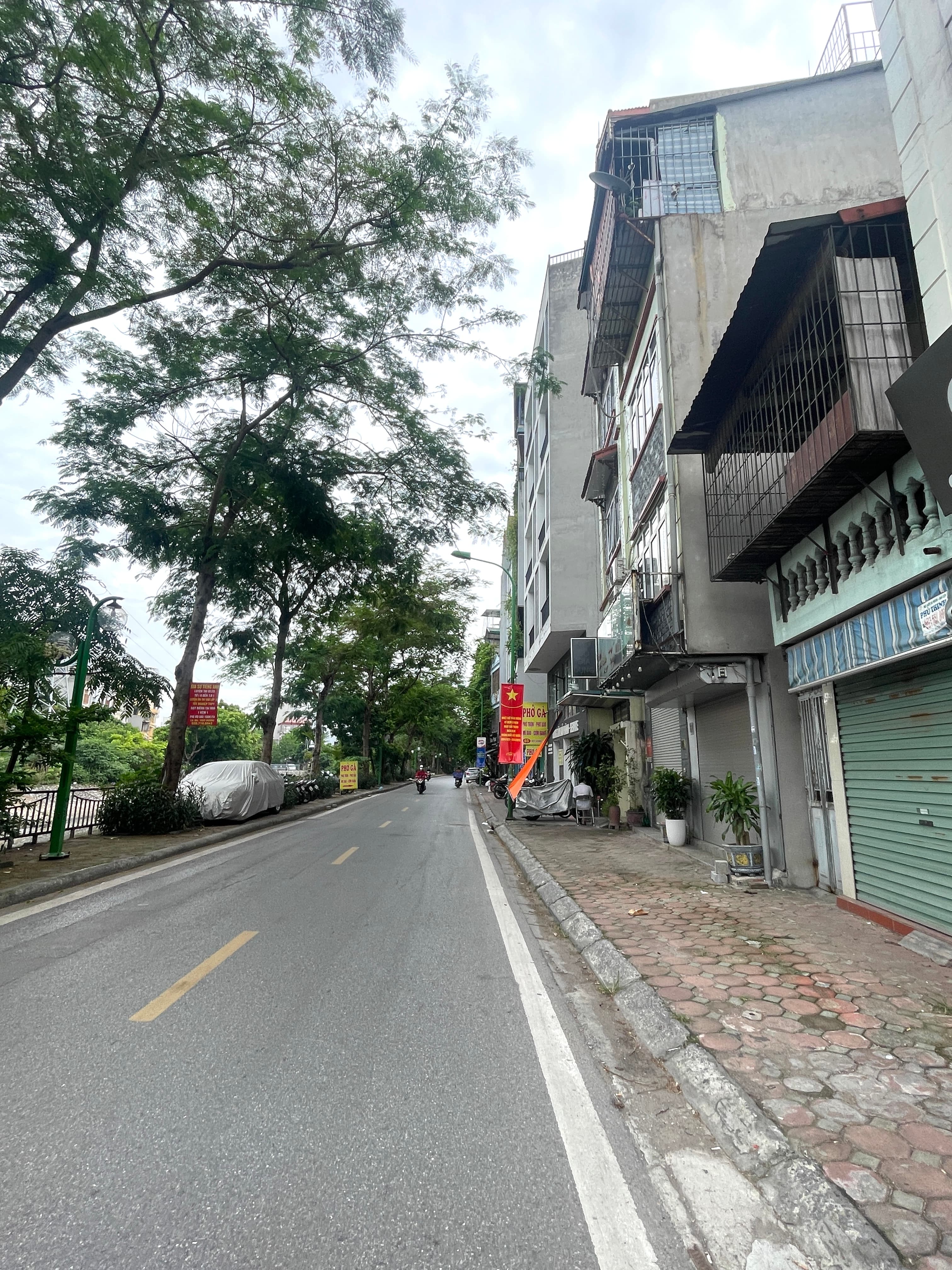 Nhà đất mặt phố, Hoàng Mai, Hà Nội - 98m² giá 30 tỷ