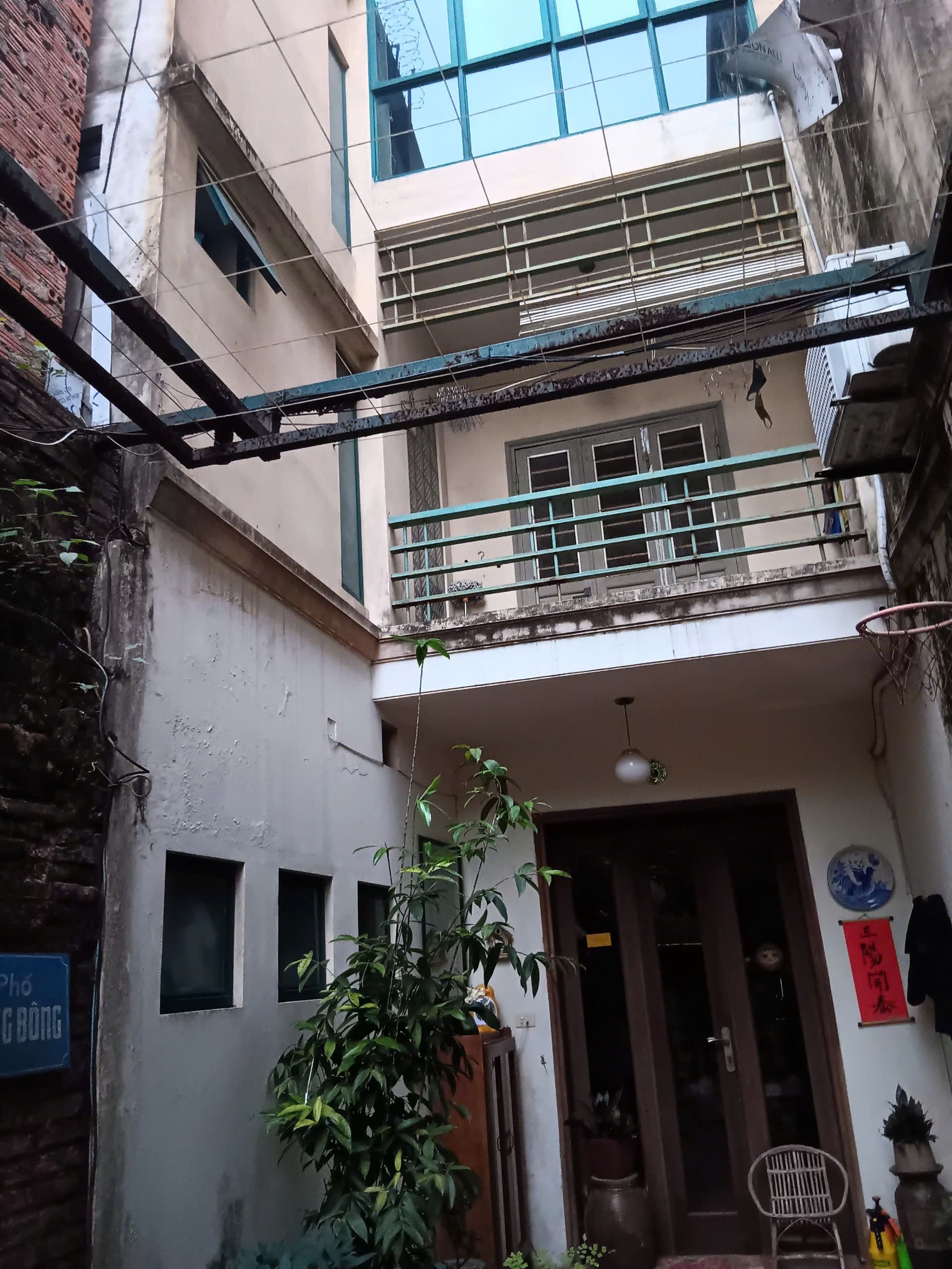 Nhà đất mặt phố, Hoàn Kiếm, Hà Nội - 230.1m² giá 136 tỷ