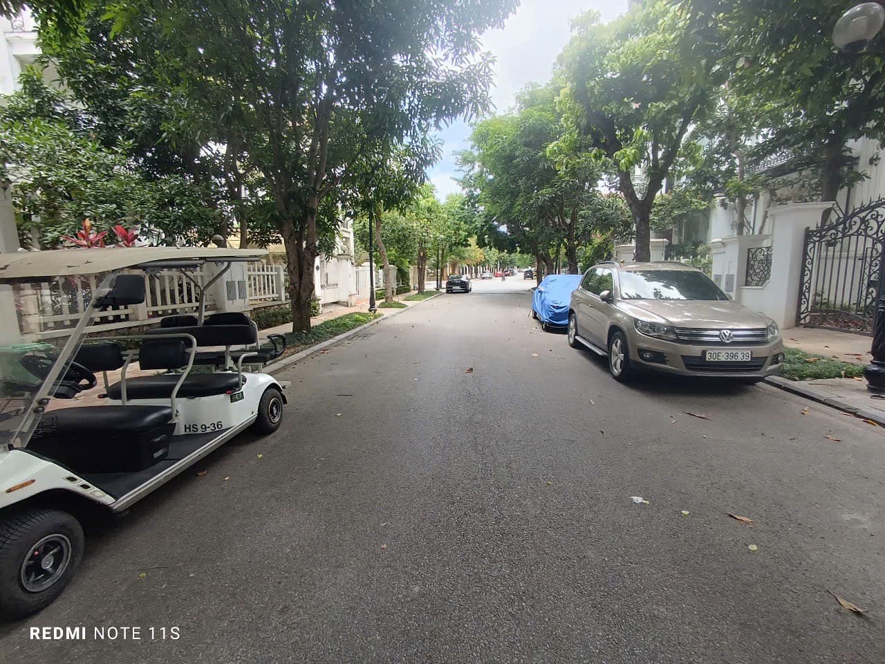 Nhà đất mặt phố, Long Biên, Hà Nội - 215m² giá 100 tỷ