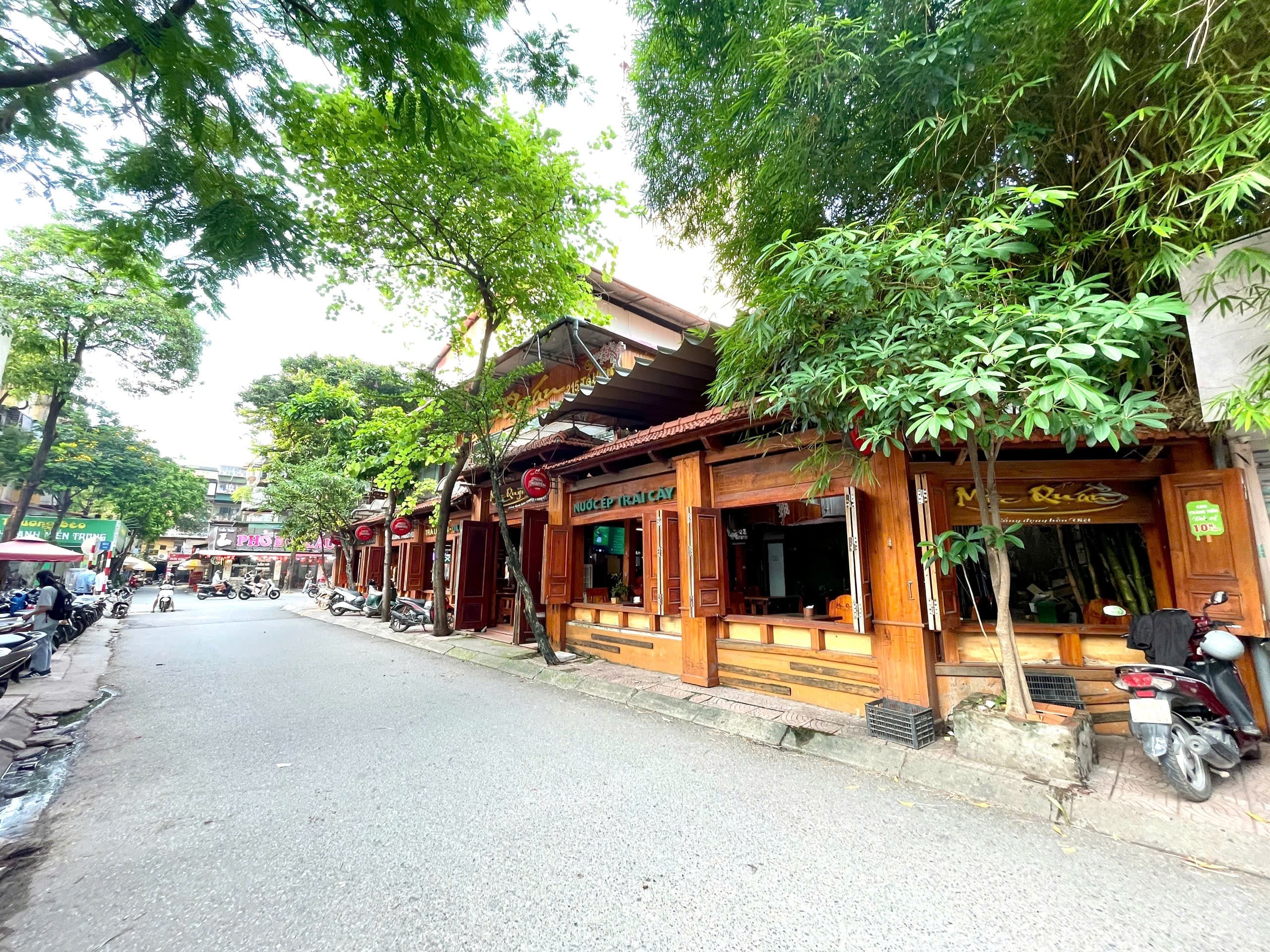 Nhà đất mặt phố, Cầu Giấy, Hà Nội - 158m² giá 123 tỷ