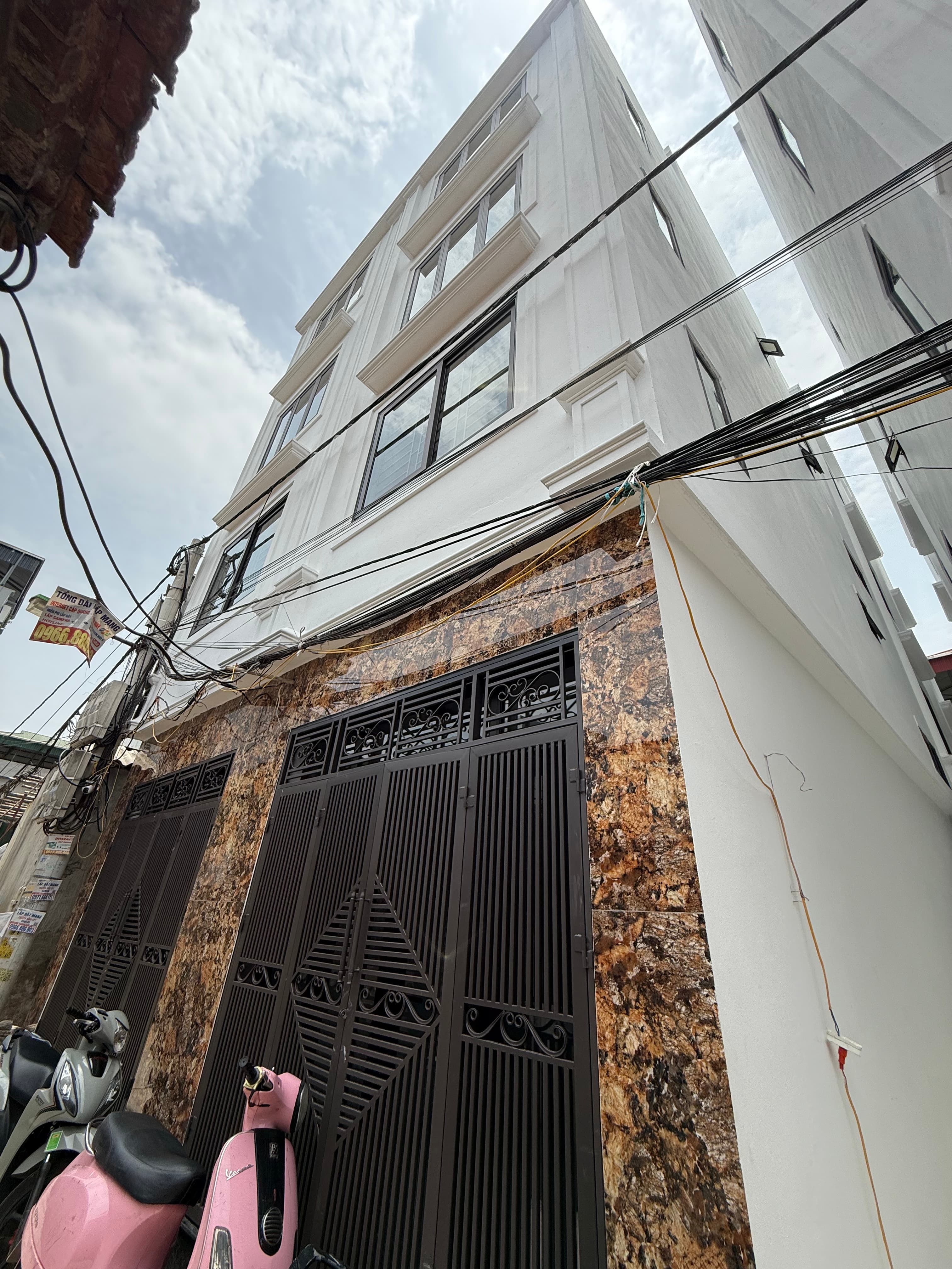 Nhà đất mặt phố, Thanh Trì, Hà Nội - 31m² giá 4.75 tỷ