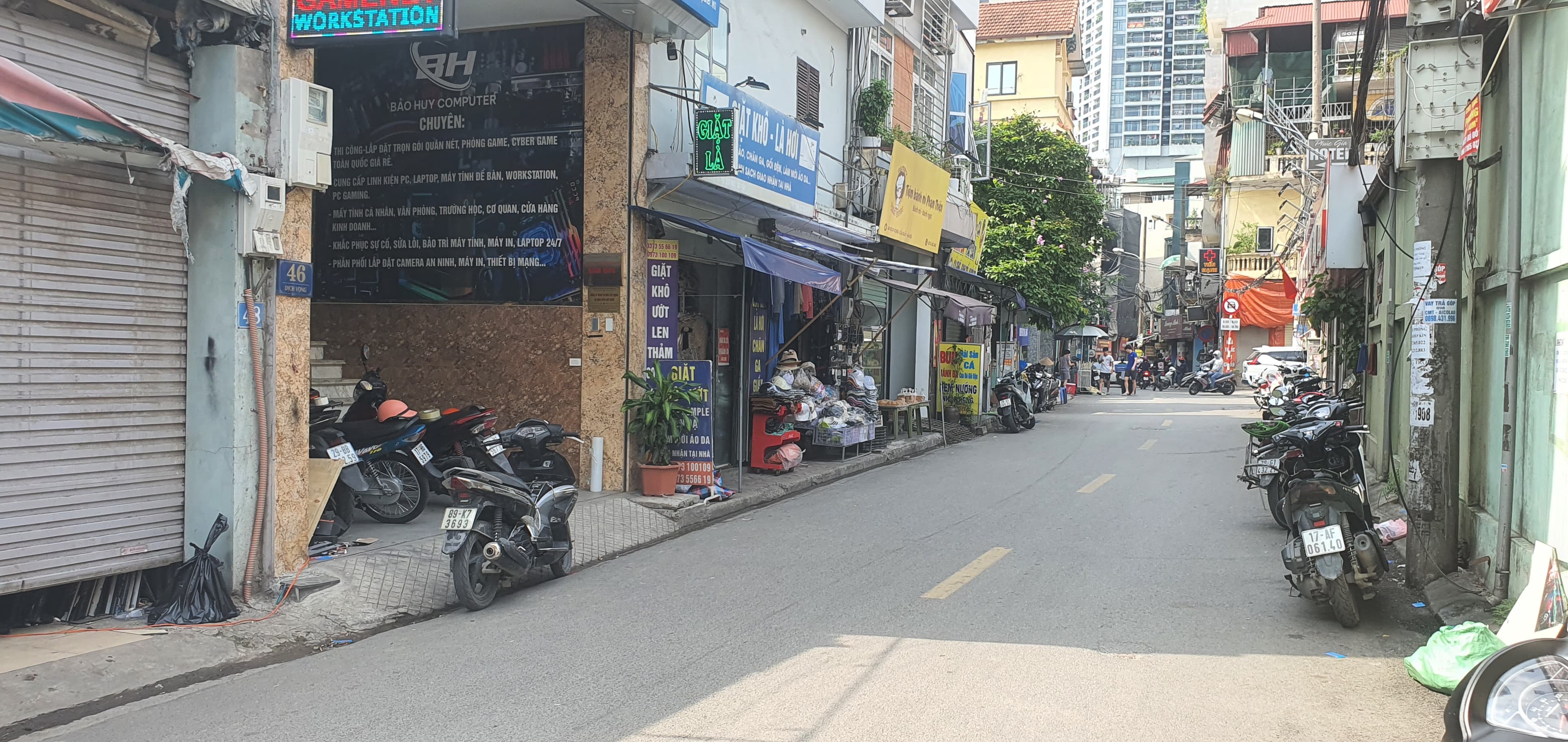 Nhà đất mặt phố, Cầu Giấy, Hà Nội - 498m² giá 220 tỷ