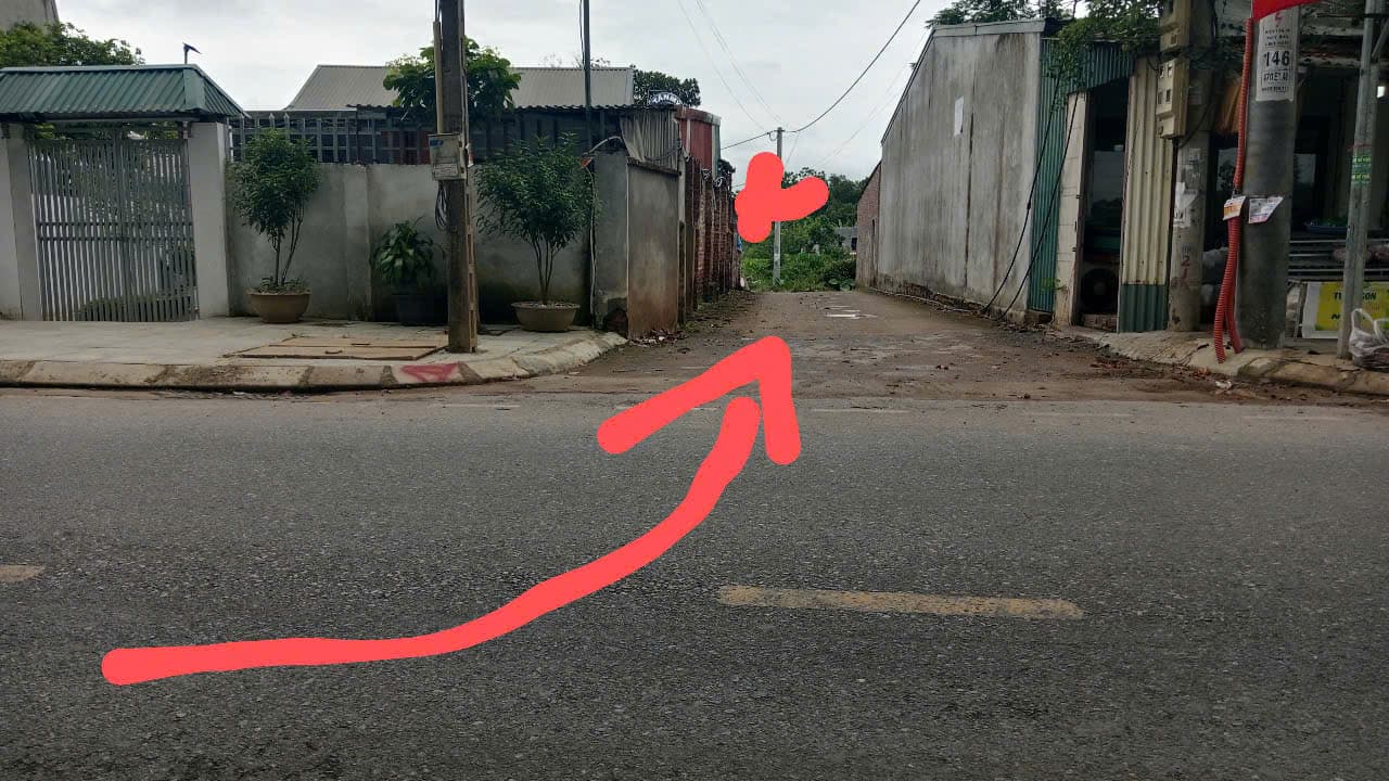 Nhà đất mặt phố, Quốc Oai, Hà Nội - 330m² giá 8.8 tỷ