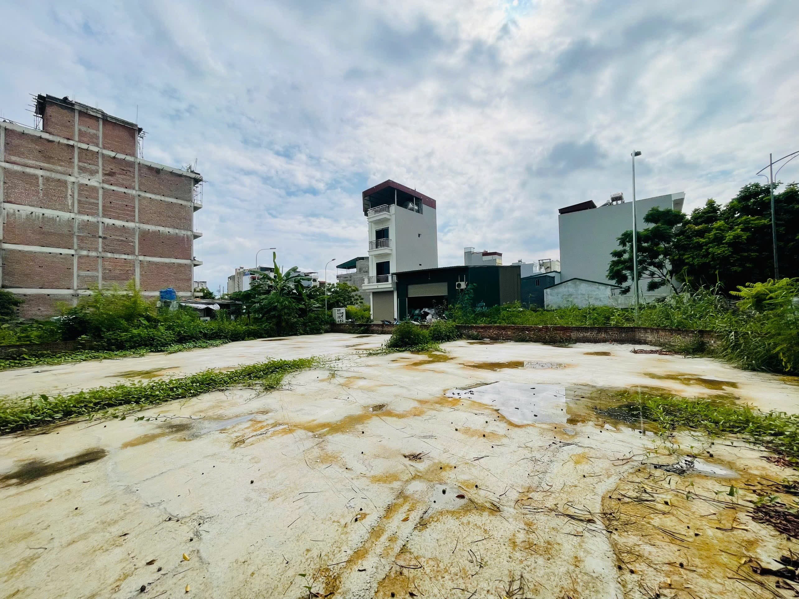Nhà đất mặt phố, Hoài Đức, Hà Nội - 298.4m² giá 43.5 tỷ