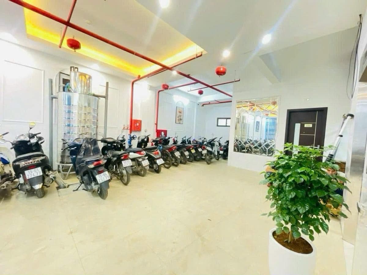 Nhà đất mặt phố, Nam Từ Liêm, Hà Nội - 121m² giá 26.5 tỷ