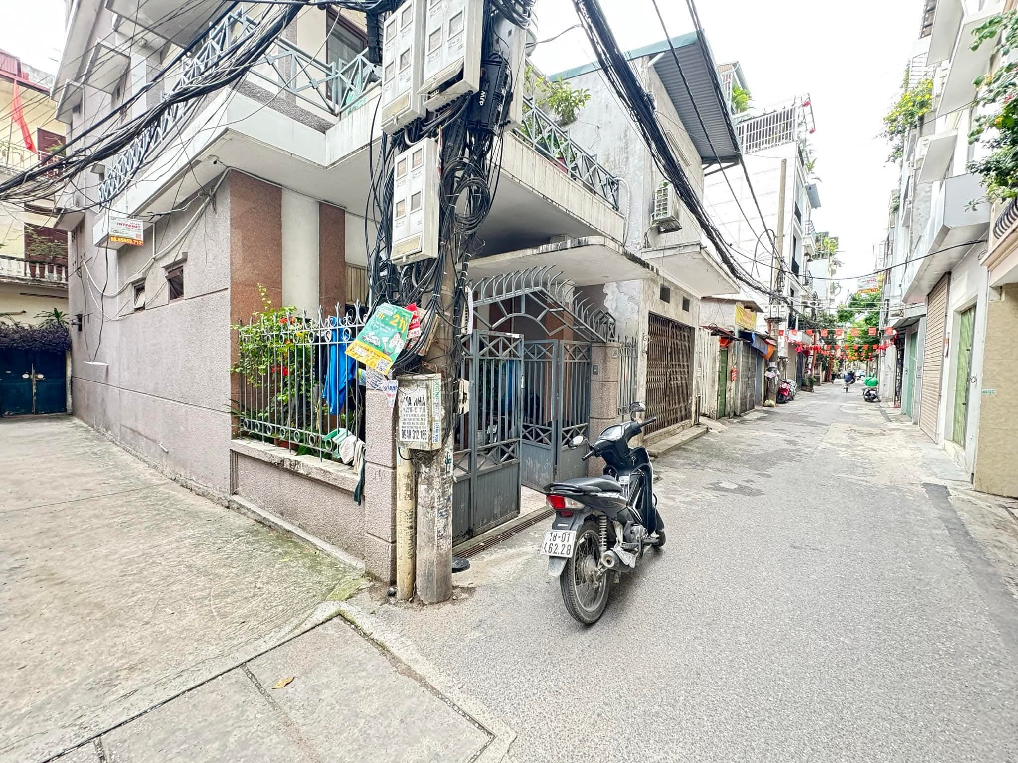 Nhà đất mặt phố, Ba Đình, Hà Nội - 77m² giá 31.5 tỷ